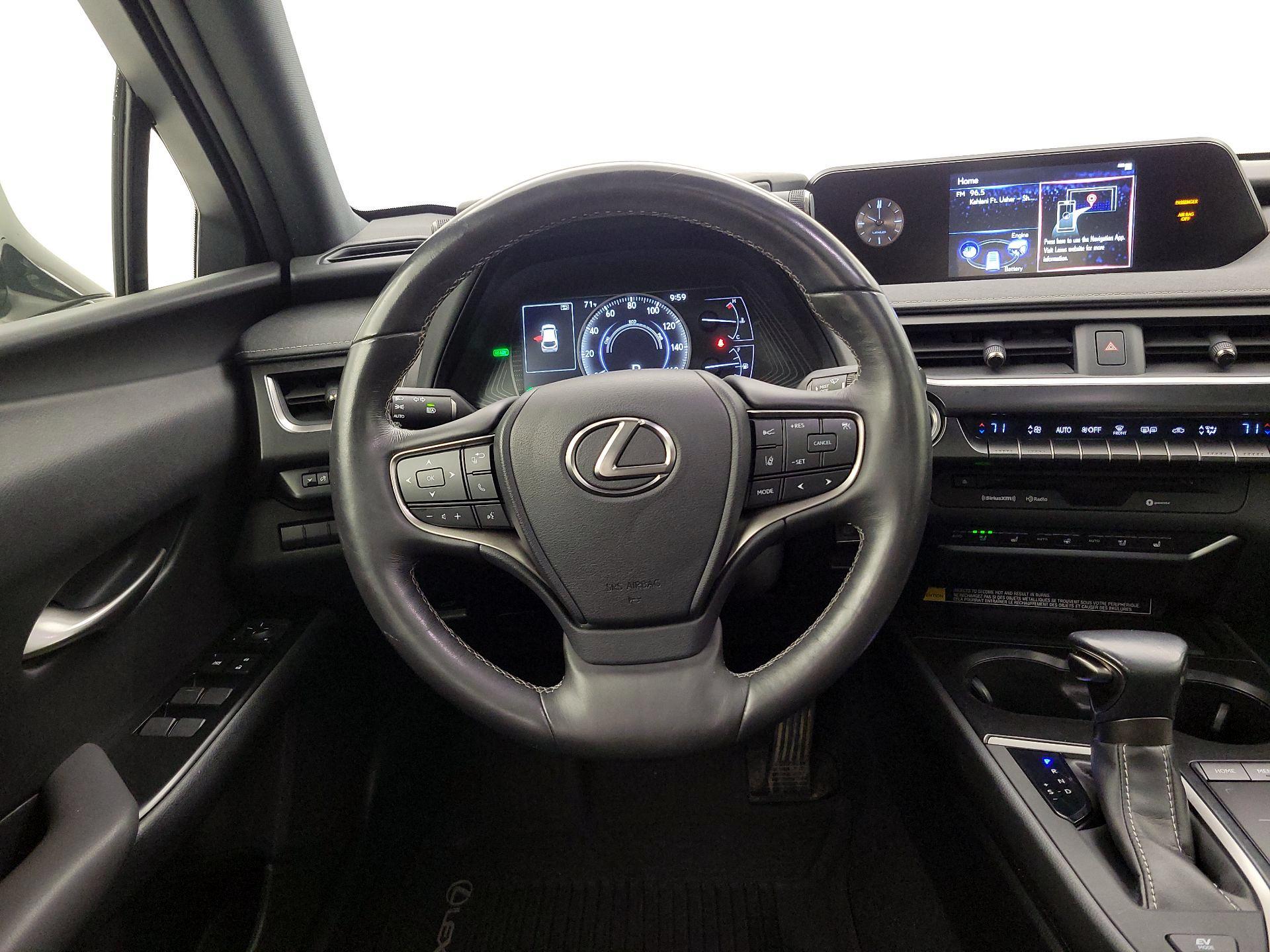 Thumbnail: 2020 Lexus UX - 10