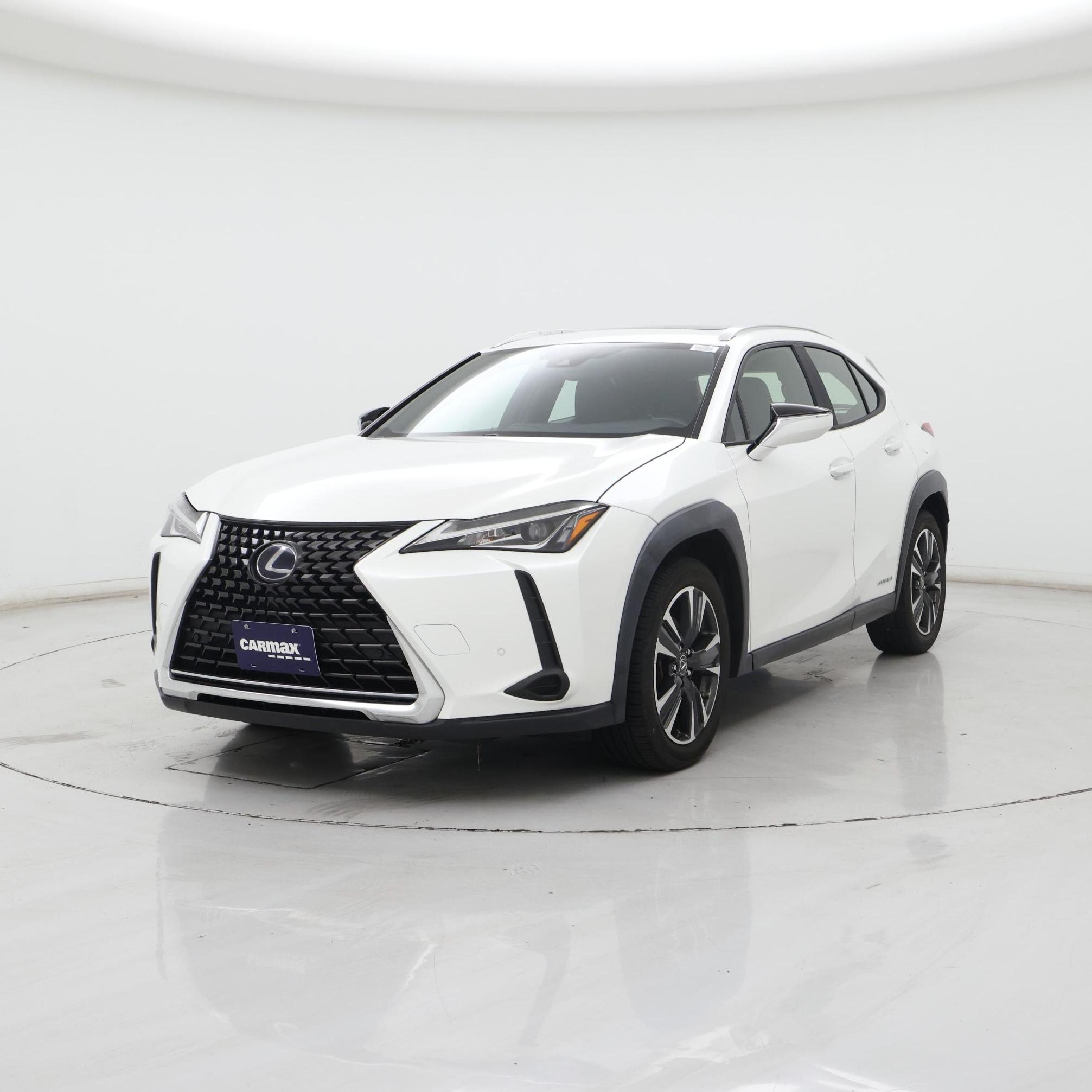 Thumbnail: 2020 Lexus UX - 4