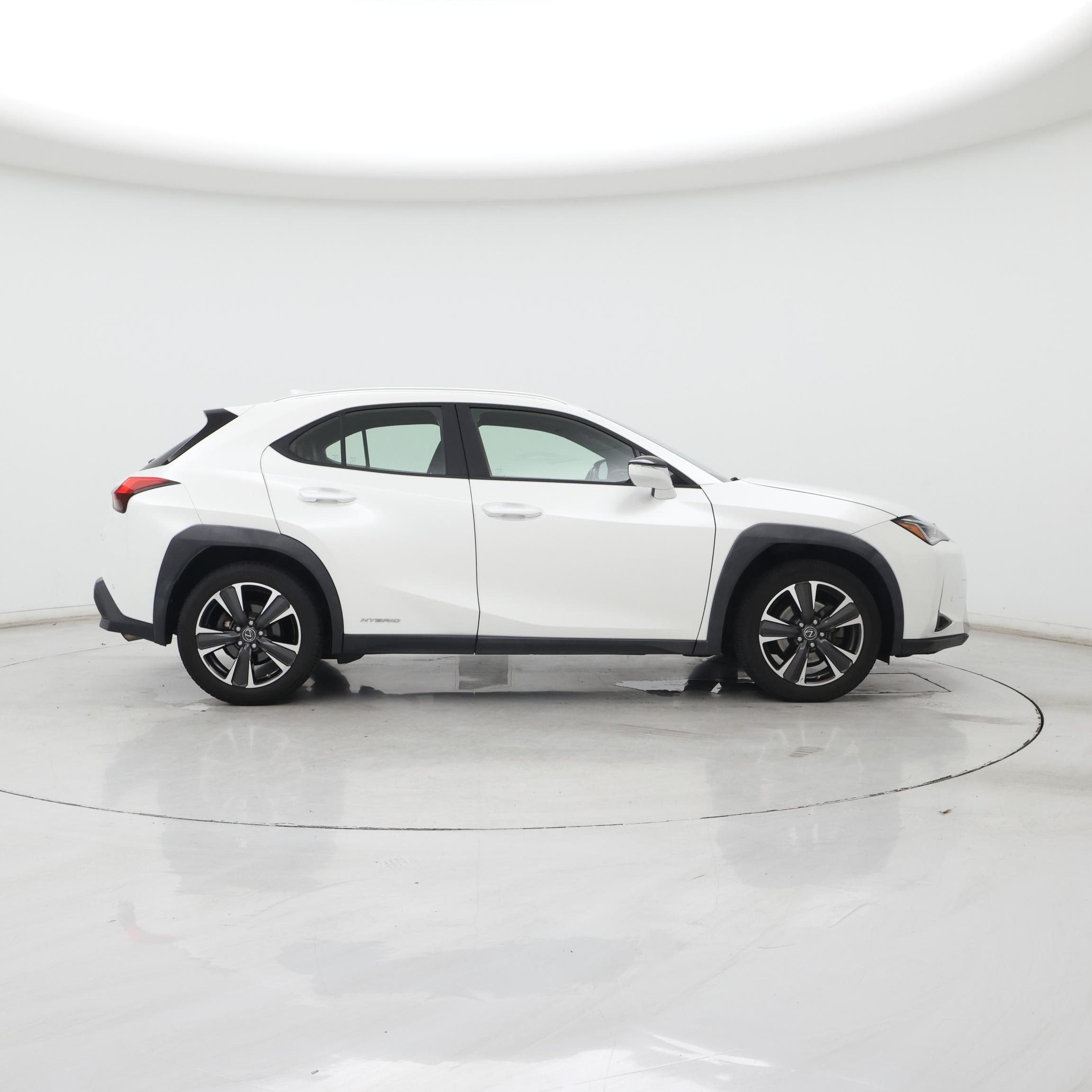 Thumbnail: 2020 Lexus UX - 7