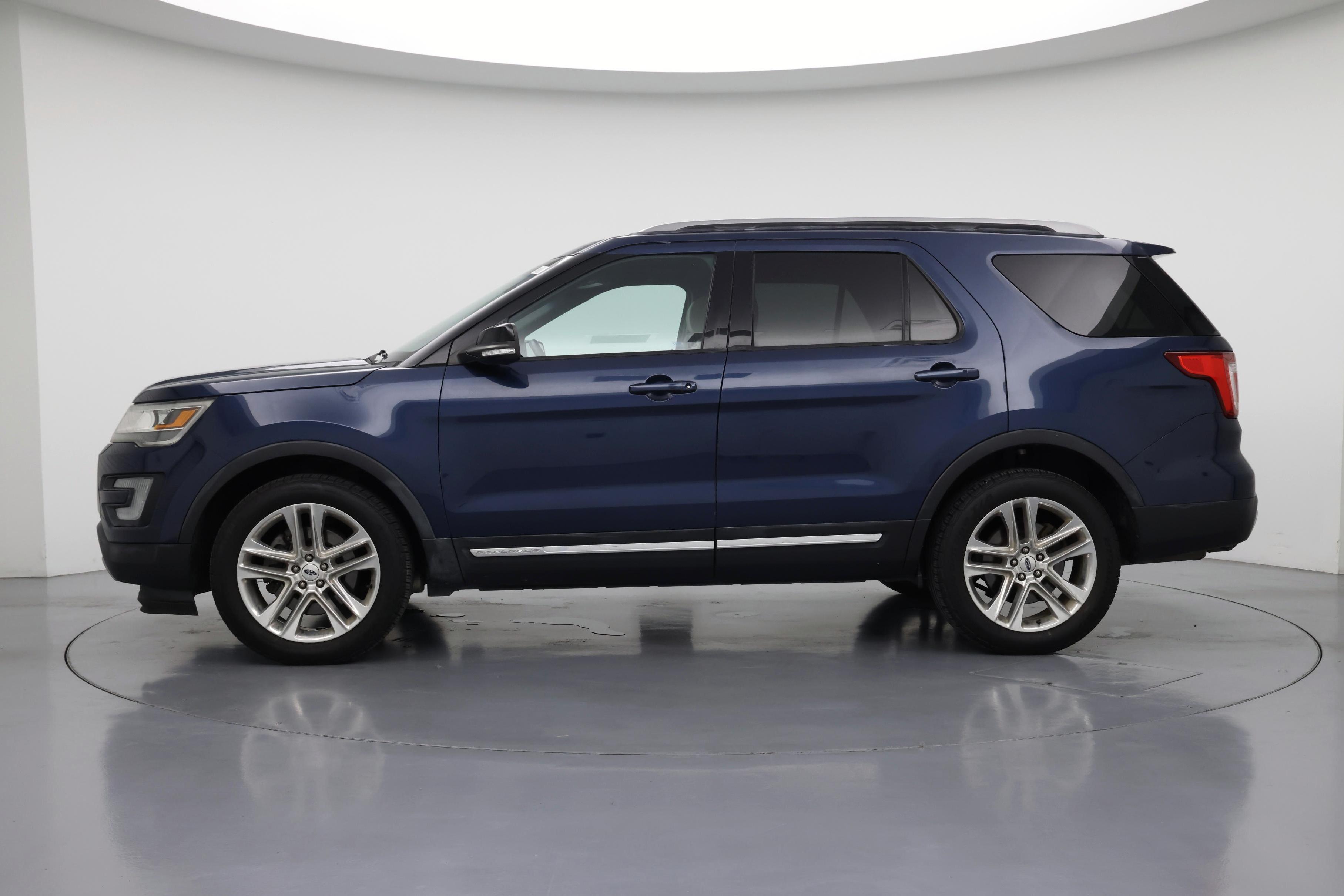 Thumbnail: 2017 Ford Explorer - 3