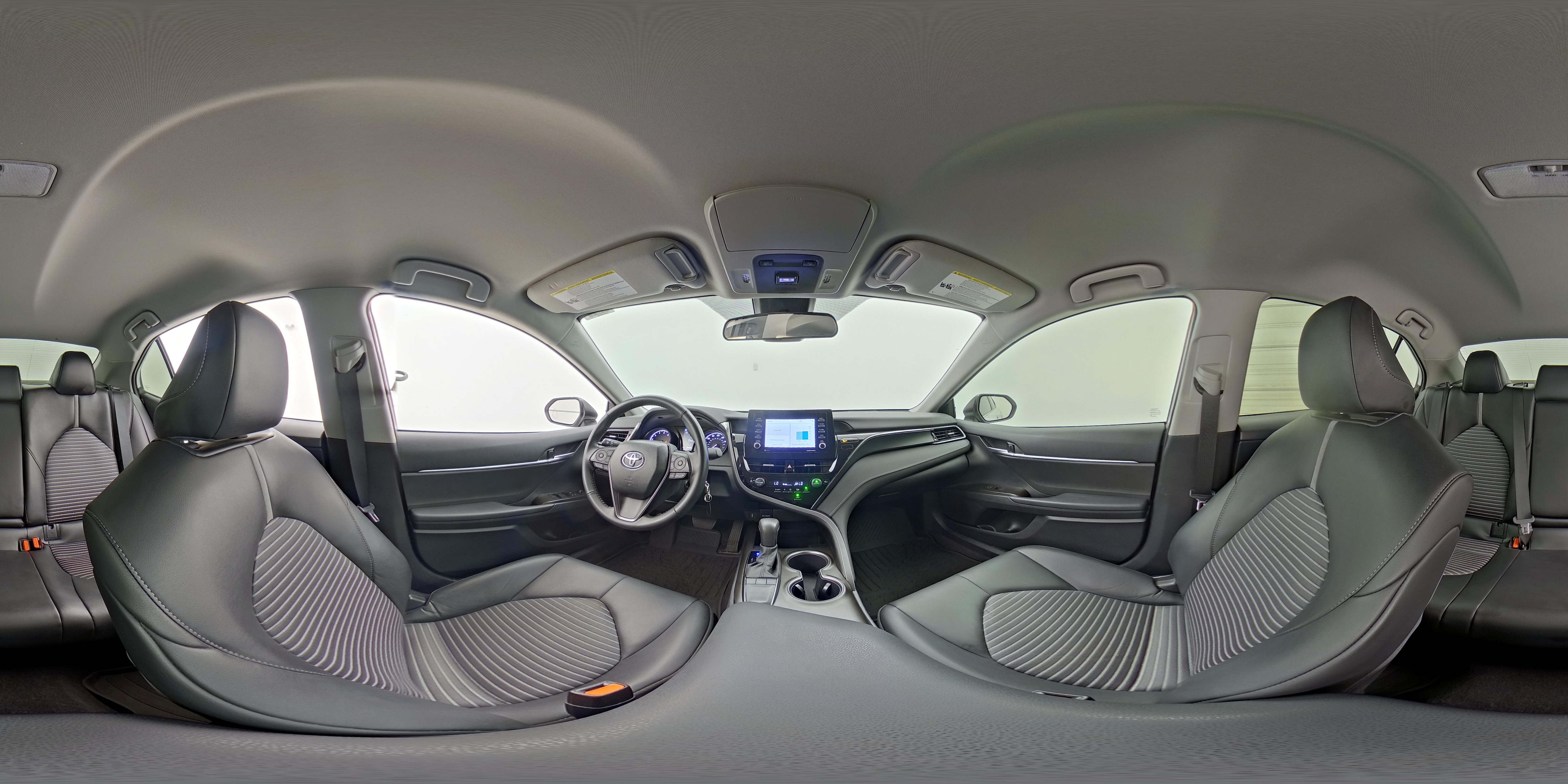 2024 Toyota Camry SE - Photo 24