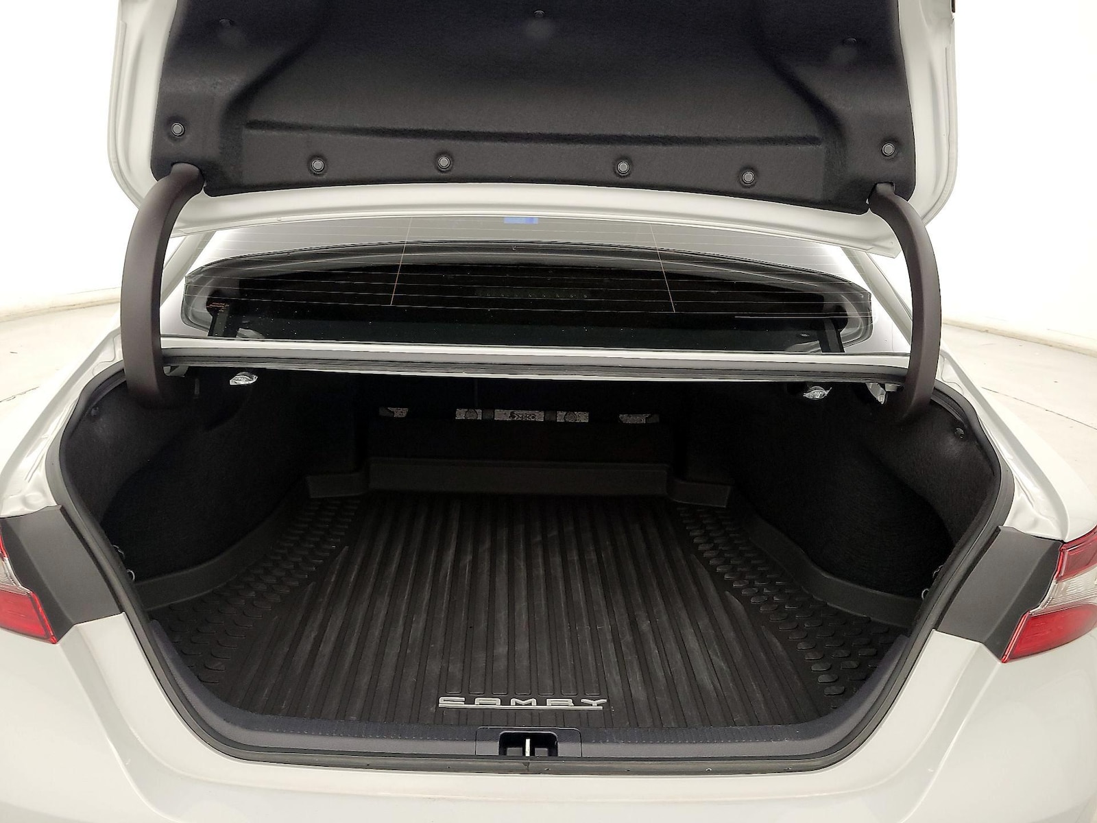 2024 Toyota Camry SE - Photo 21
