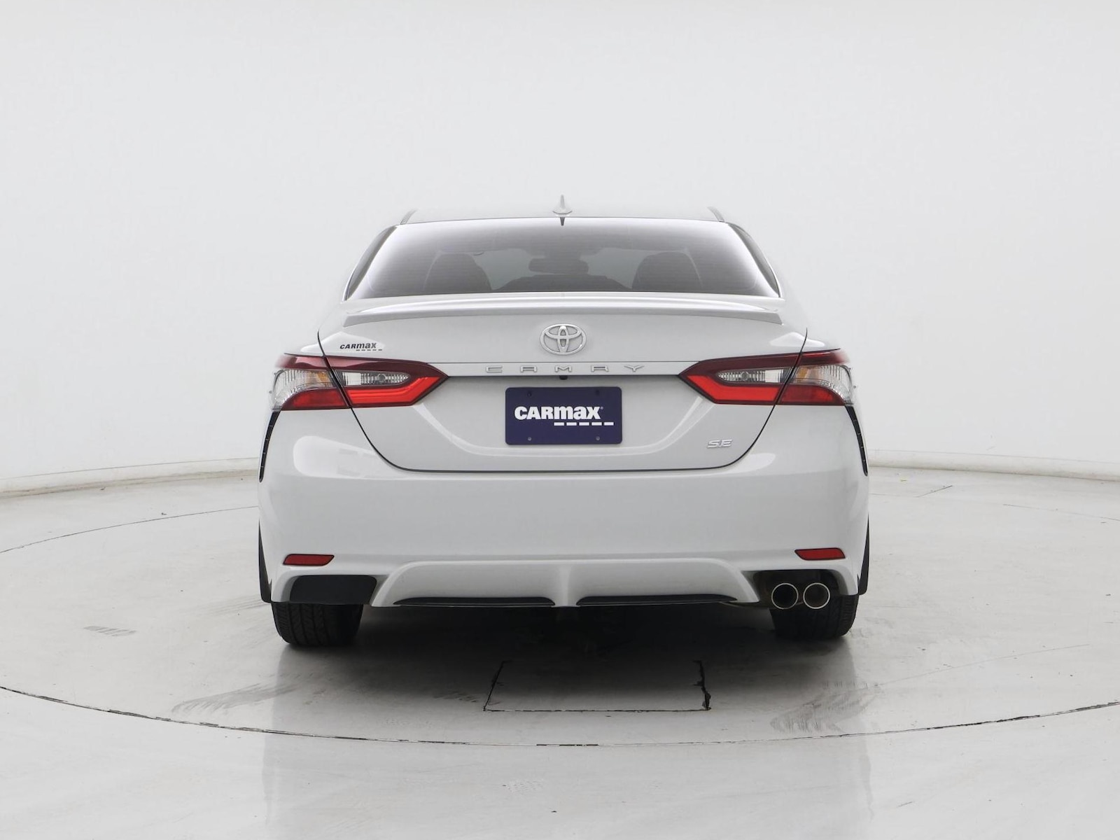 2024 Toyota Camry SE - Photo 7