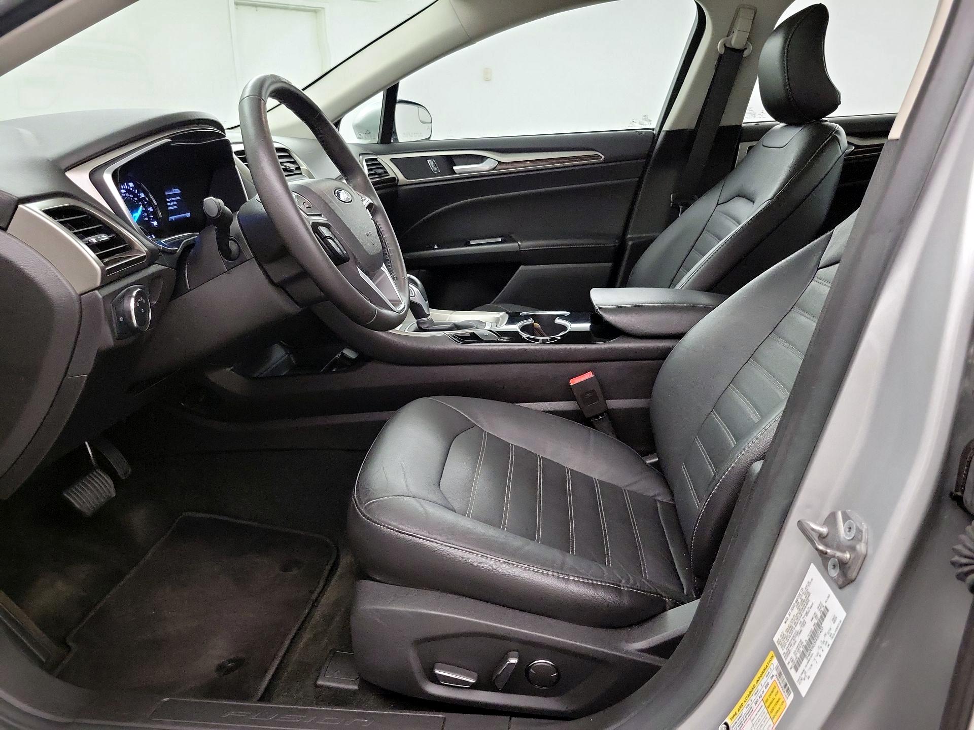 Thumbnail: 2015 Ford Fusion - 11
