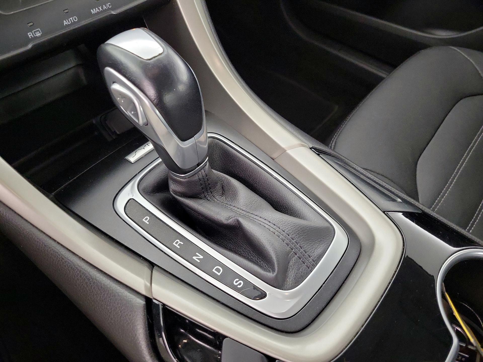 Thumbnail: 2015 Ford Fusion - 18