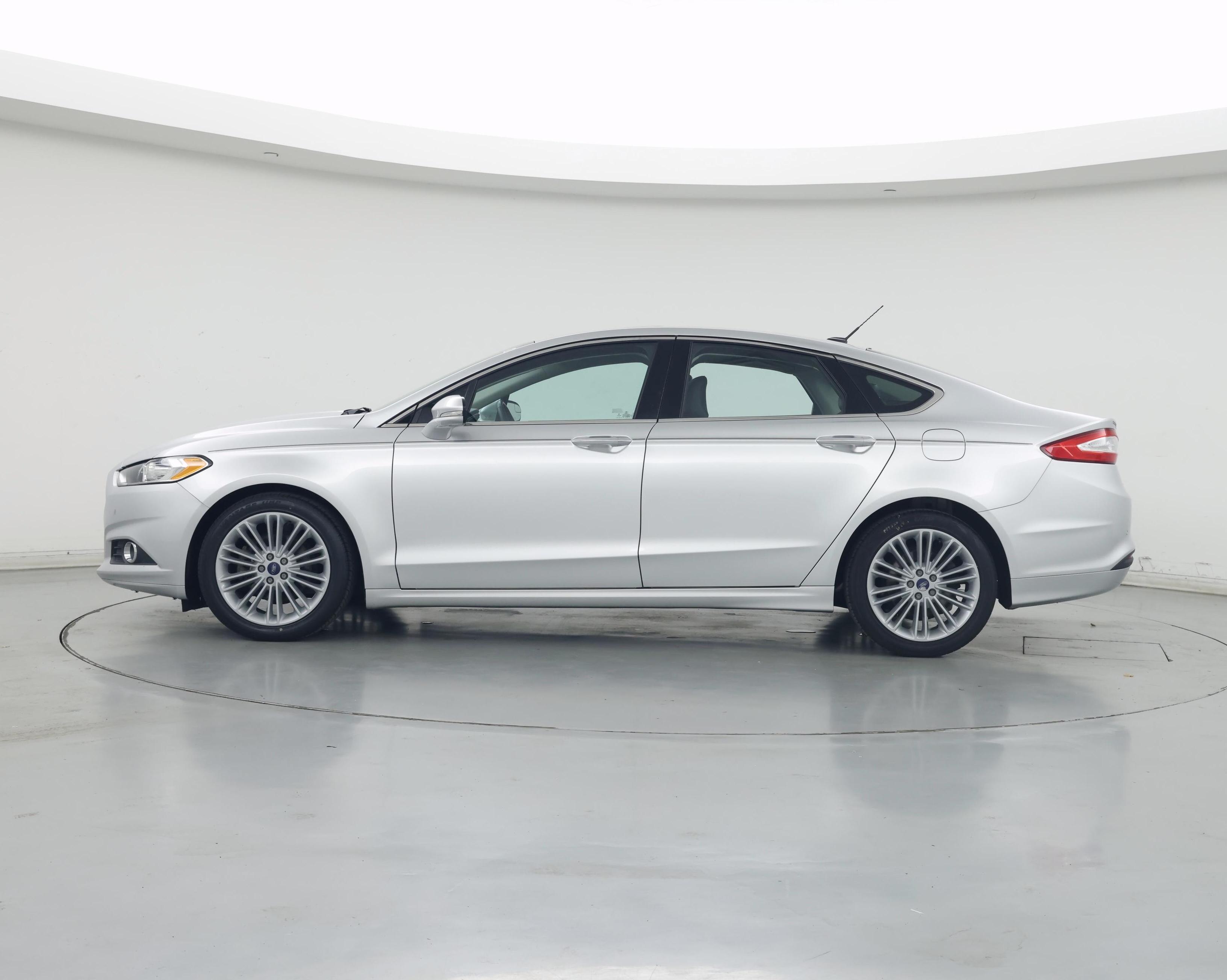 Thumbnail: 2015 Ford Fusion - 3