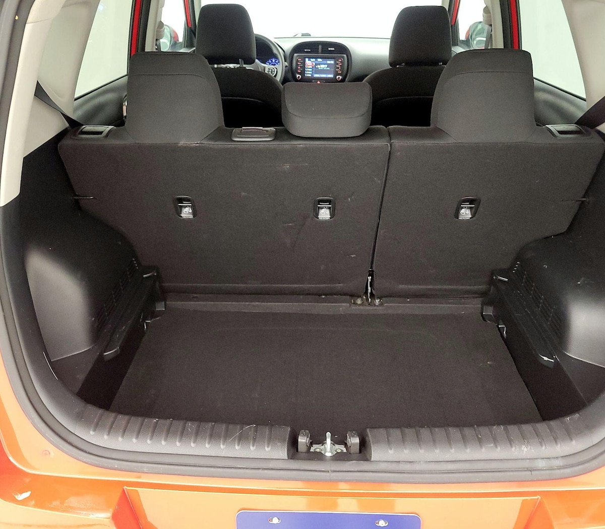 Trunk/Cargo (Seats Up)