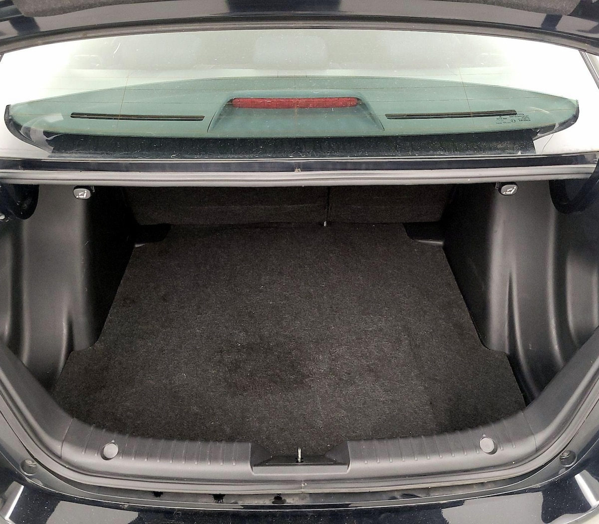 Trunk/Cargo (Seats Up)