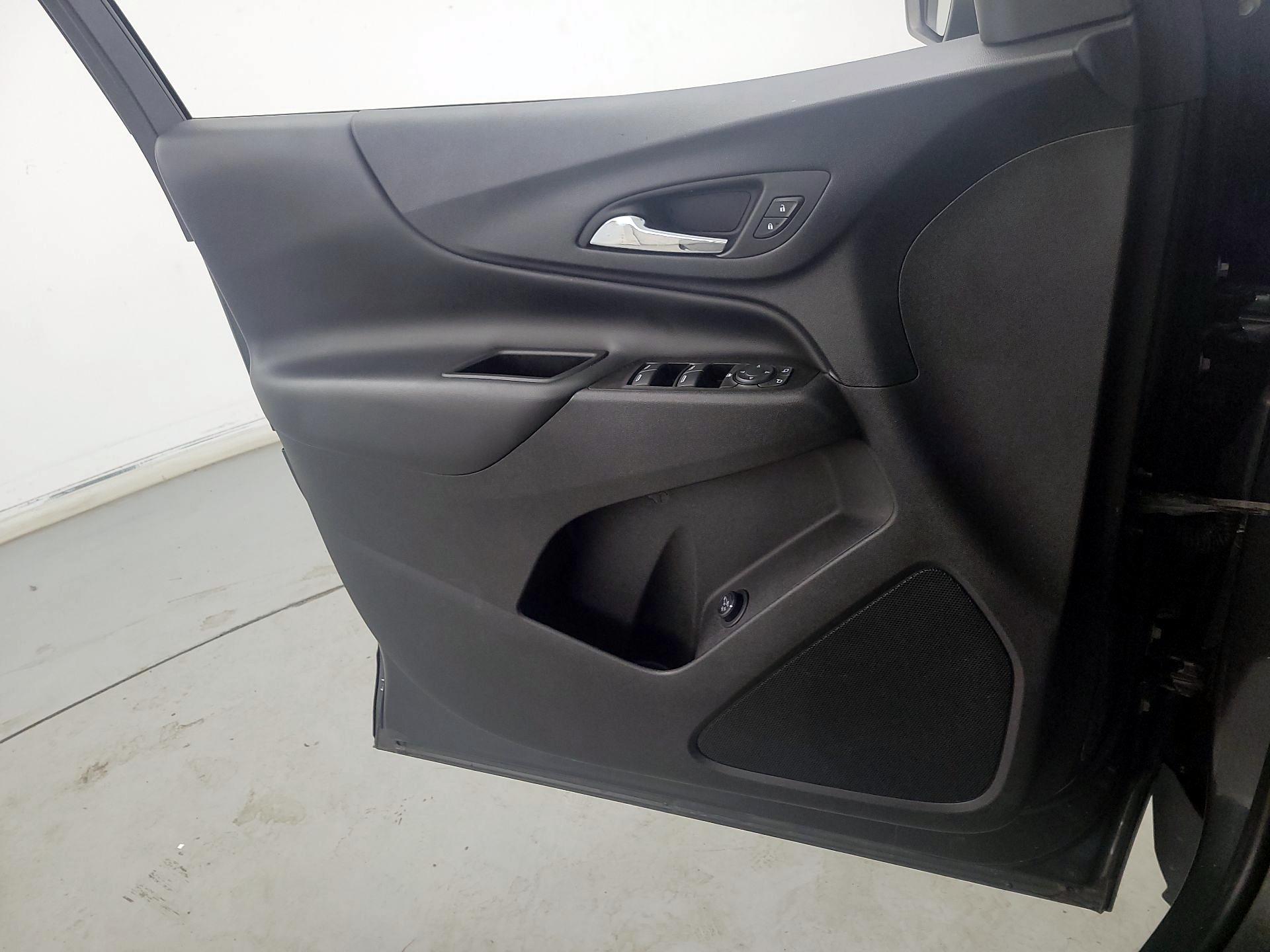 Thumbnail: 2020 Chevrolet Equinox - 12