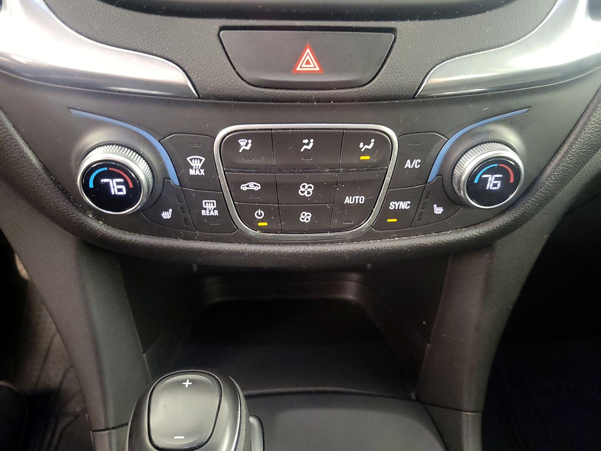 Thumbnail: 2020 Chevrolet Equinox - 17