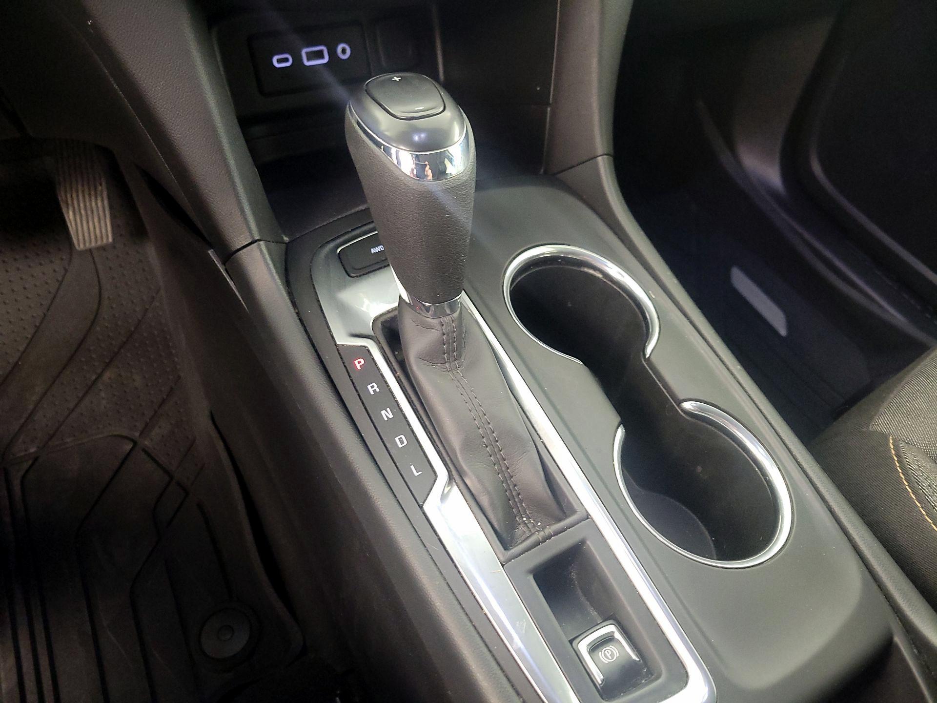 Thumbnail: 2020 Chevrolet Equinox - 18