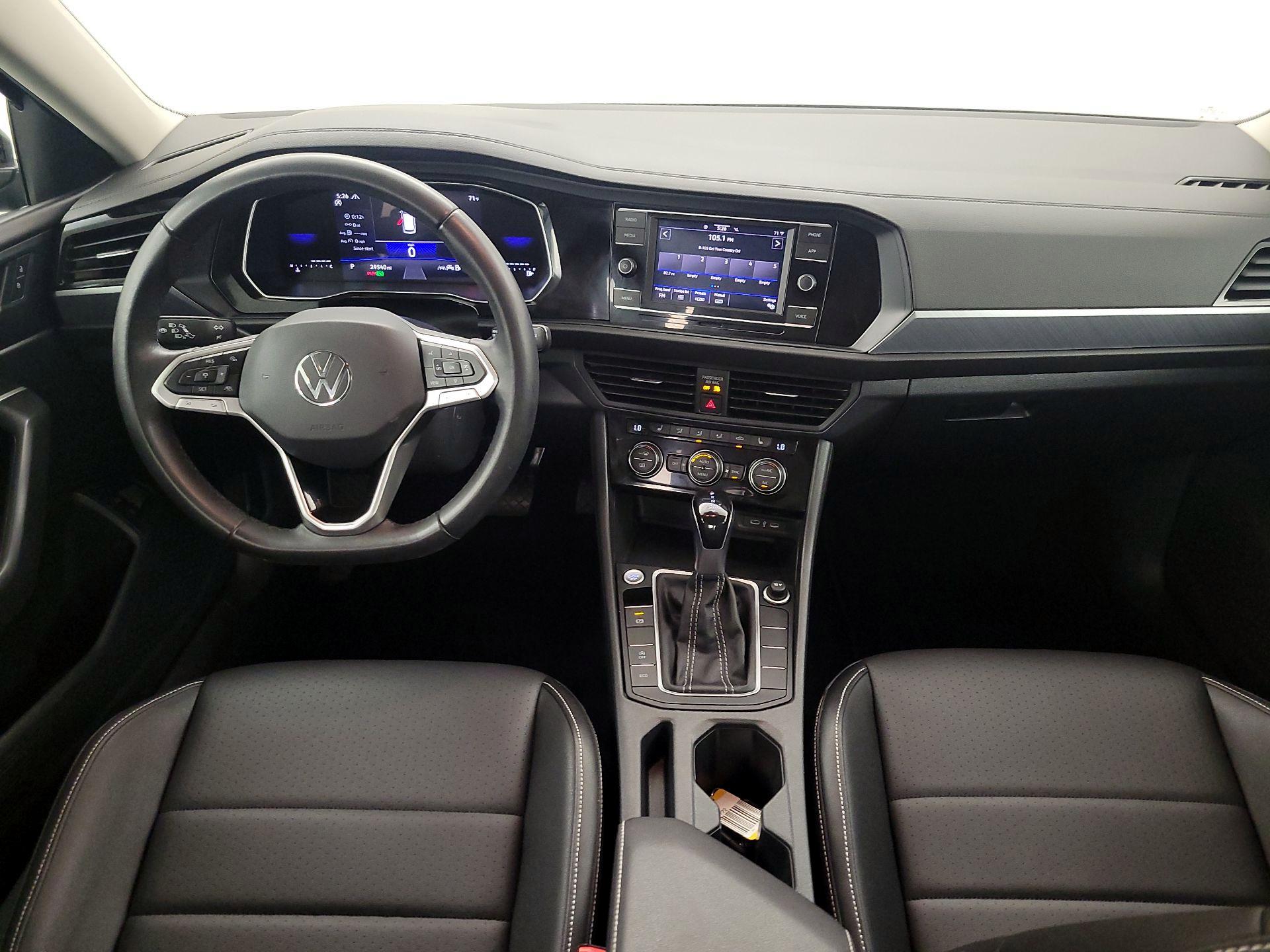 Thumbnail: 2024 Volkswagen Jetta - 9