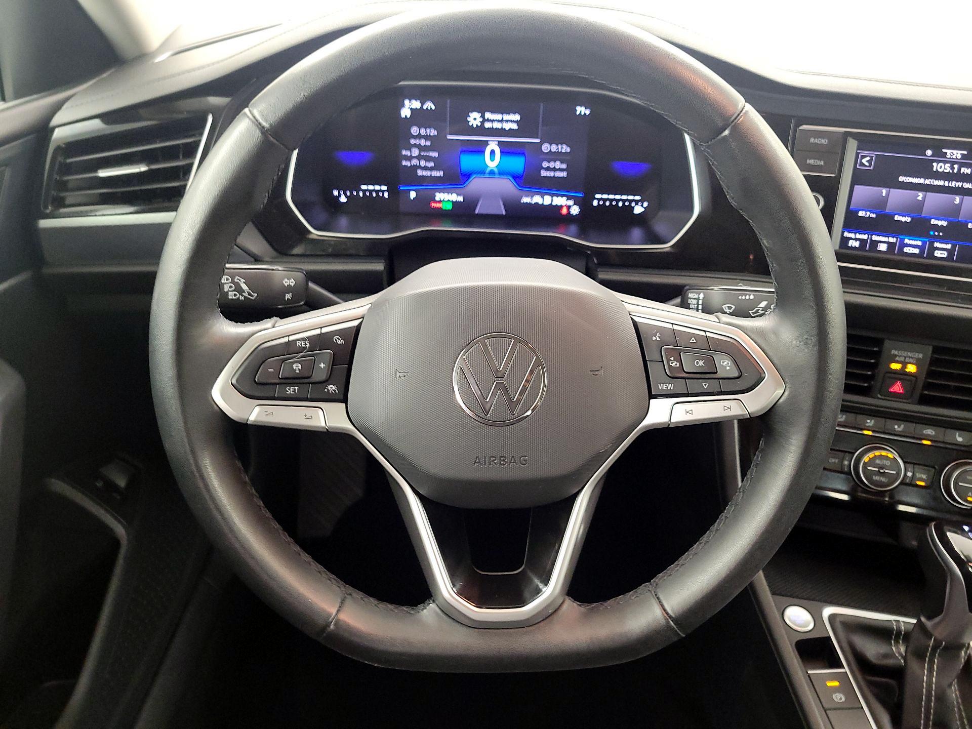 Thumbnail: 2024 Volkswagen Jetta - 10