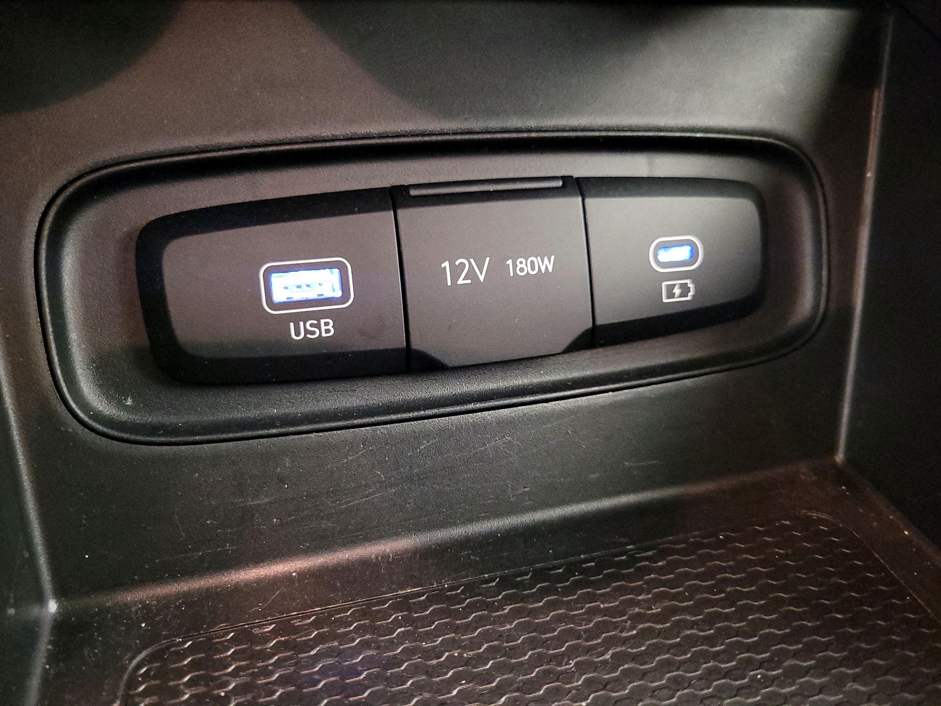 Thumbnail: 2024 Hyundai Venue - 18