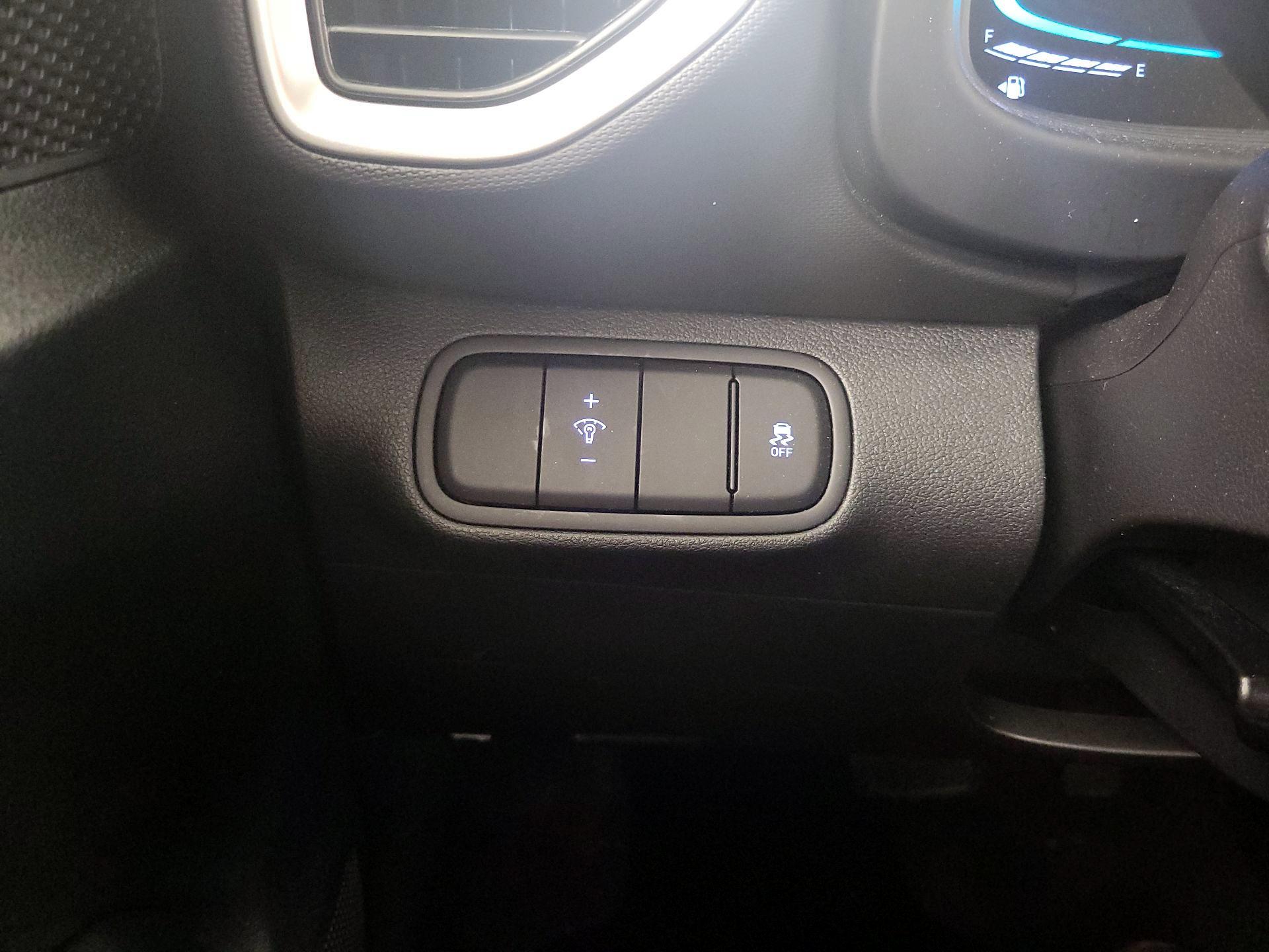 Thumbnail: 2024 Hyundai Venue - 13