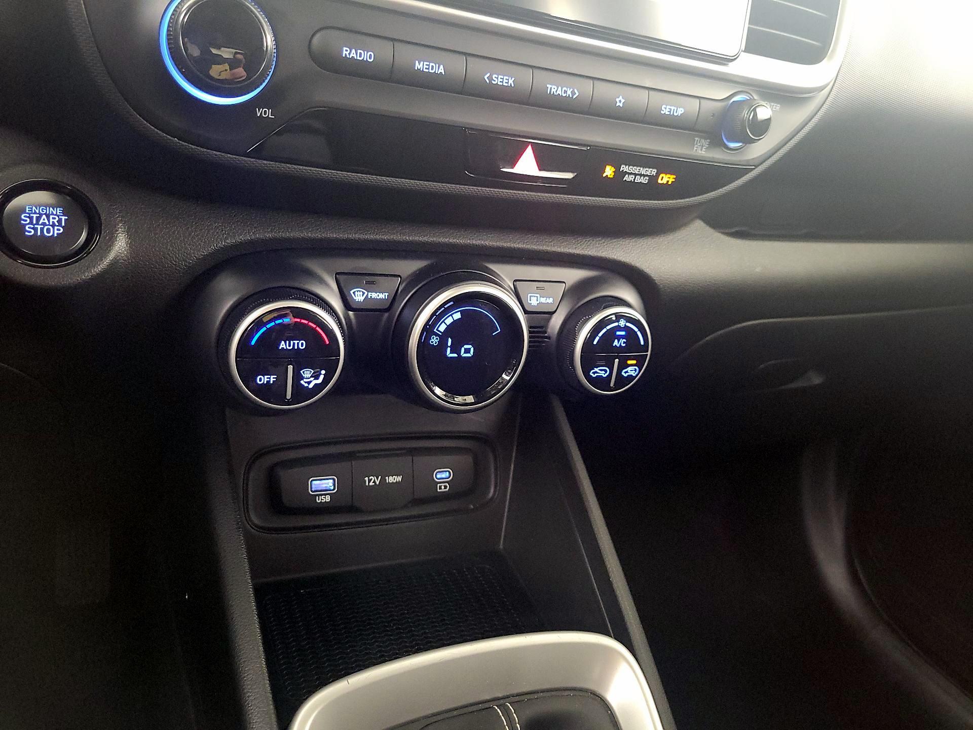 Thumbnail: 2024 Hyundai Venue - 16