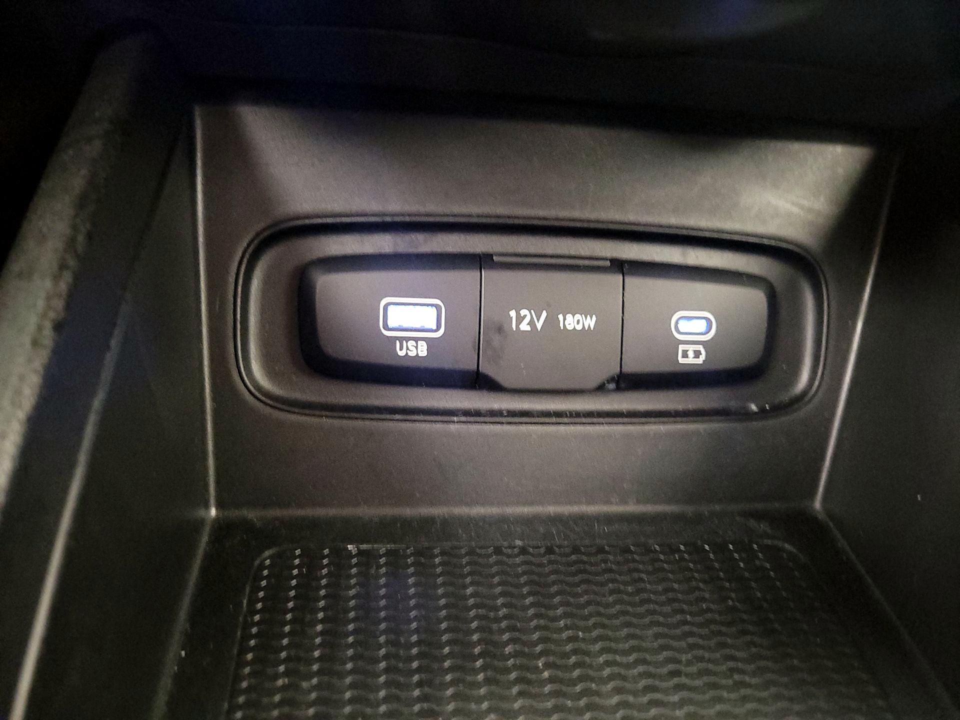 Thumbnail: 2024 Hyundai Venue - 18