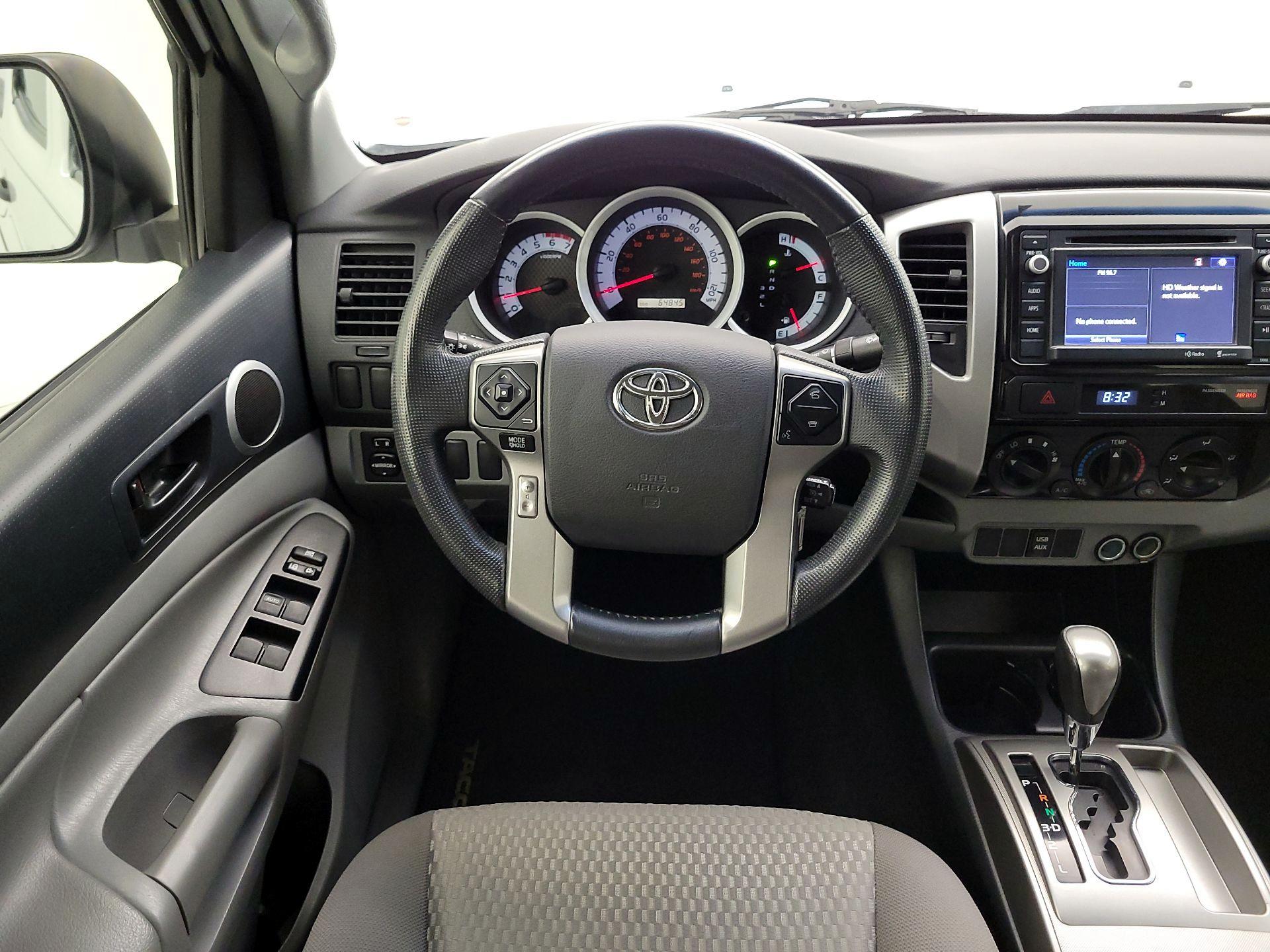 Thumbnail: 2014 Toyota Tacoma - 10