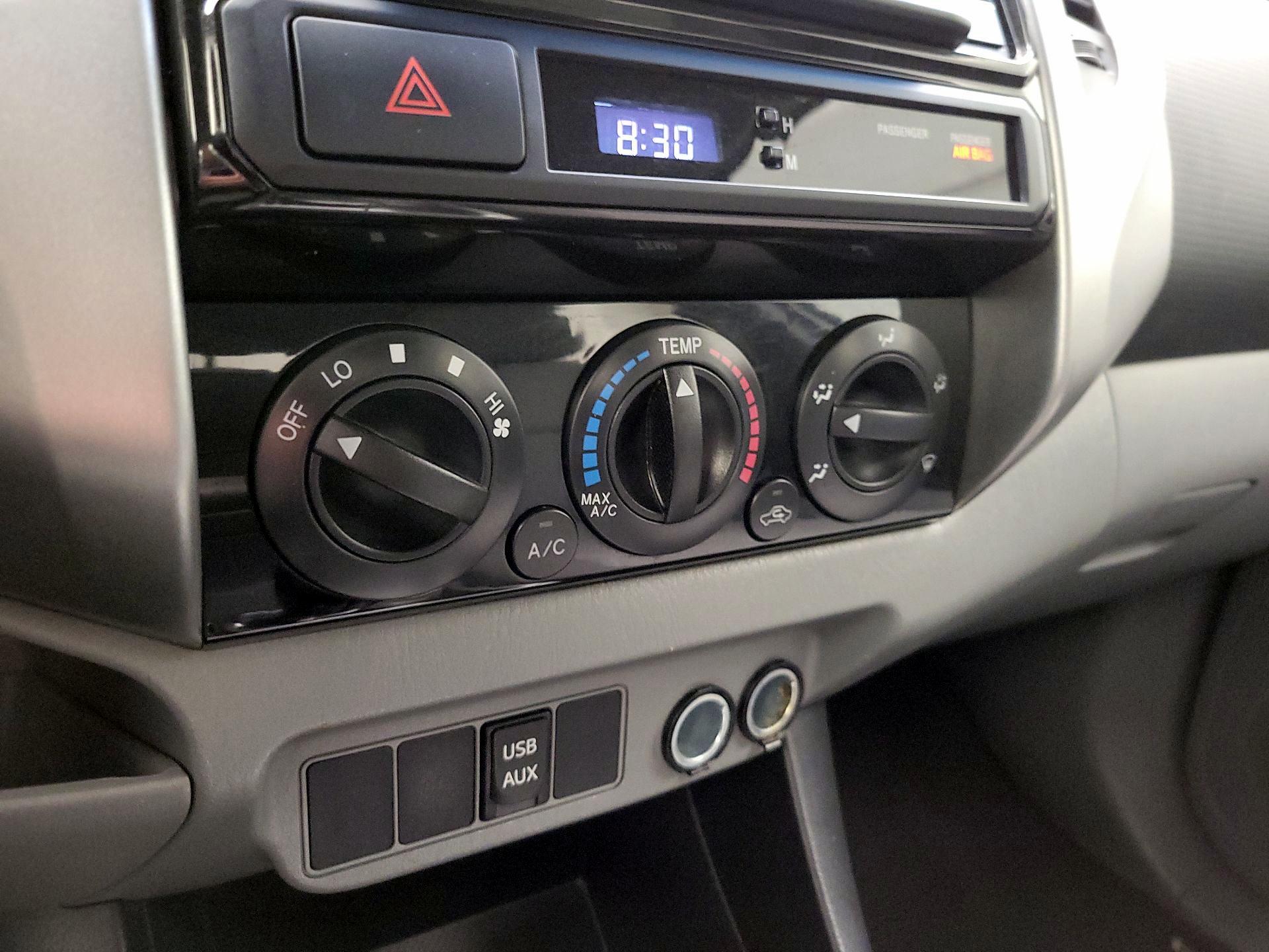 Thumbnail: 2014 Toyota Tacoma - 16