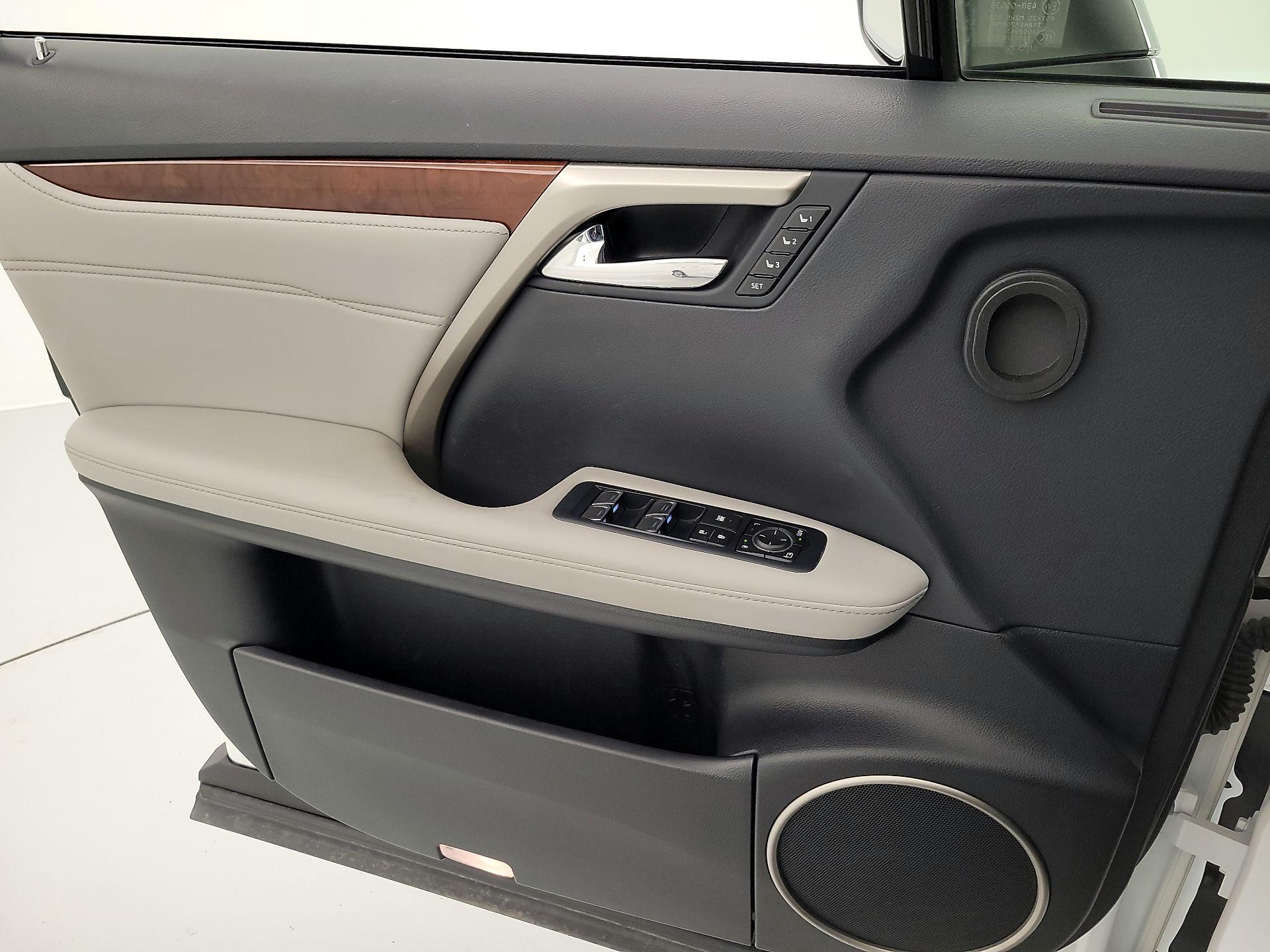 Thumbnail: 2018 Lexus RX - 12