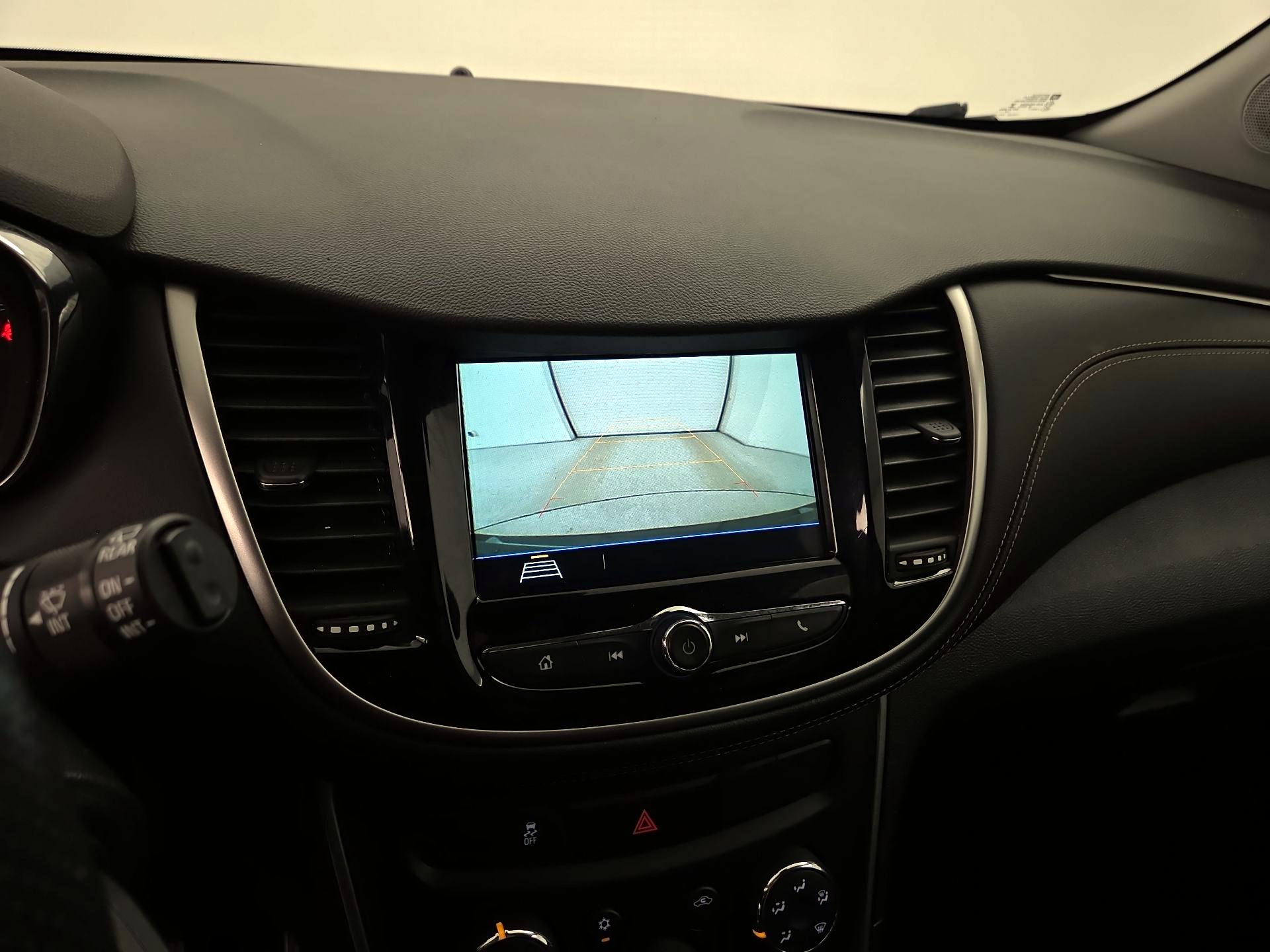 Thumbnail: 2019 Chevrolet Trax - 14