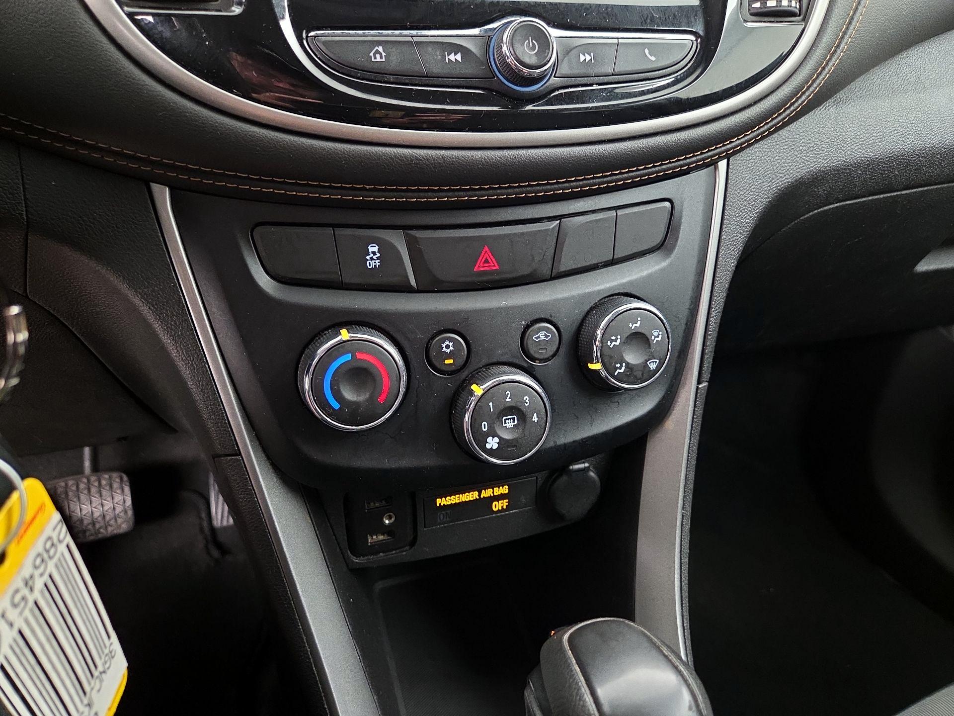 Thumbnail: 2019 Chevrolet Trax - 16