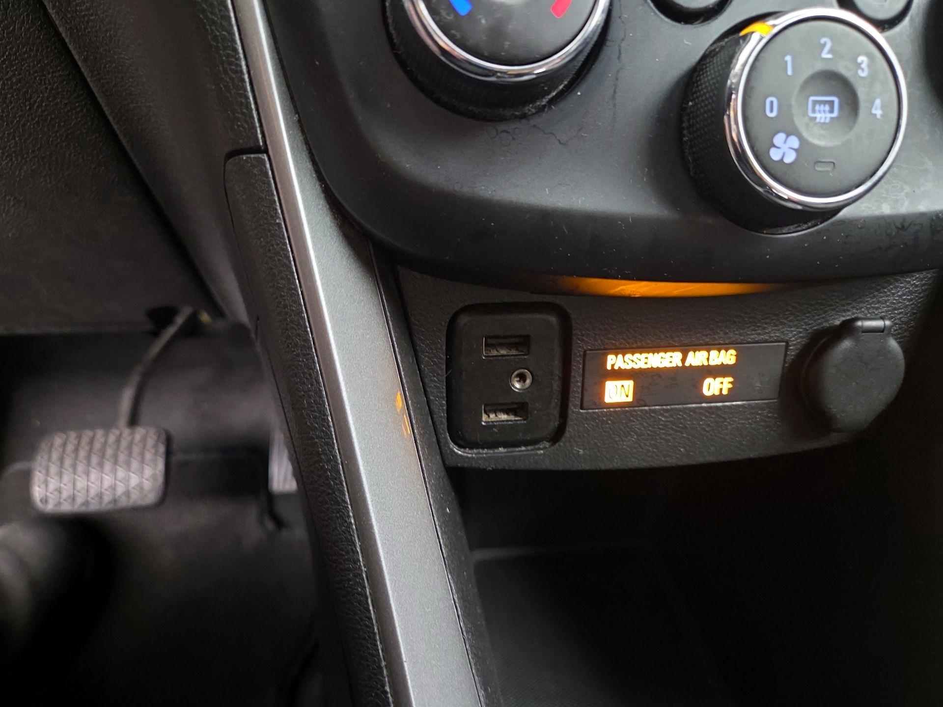 Thumbnail: 2019 Chevrolet Trax - 18