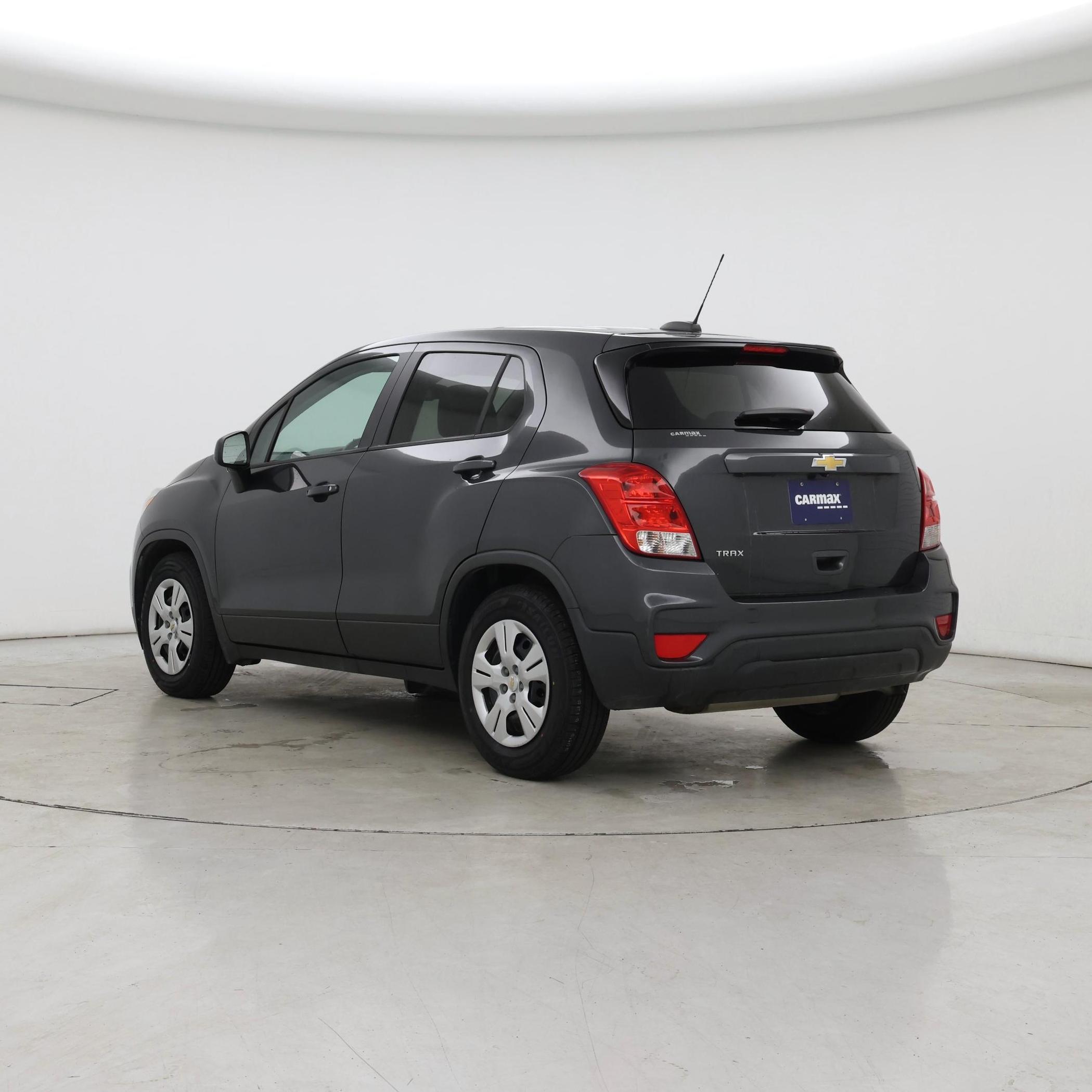 Thumbnail: 2019 Chevrolet Trax - 2