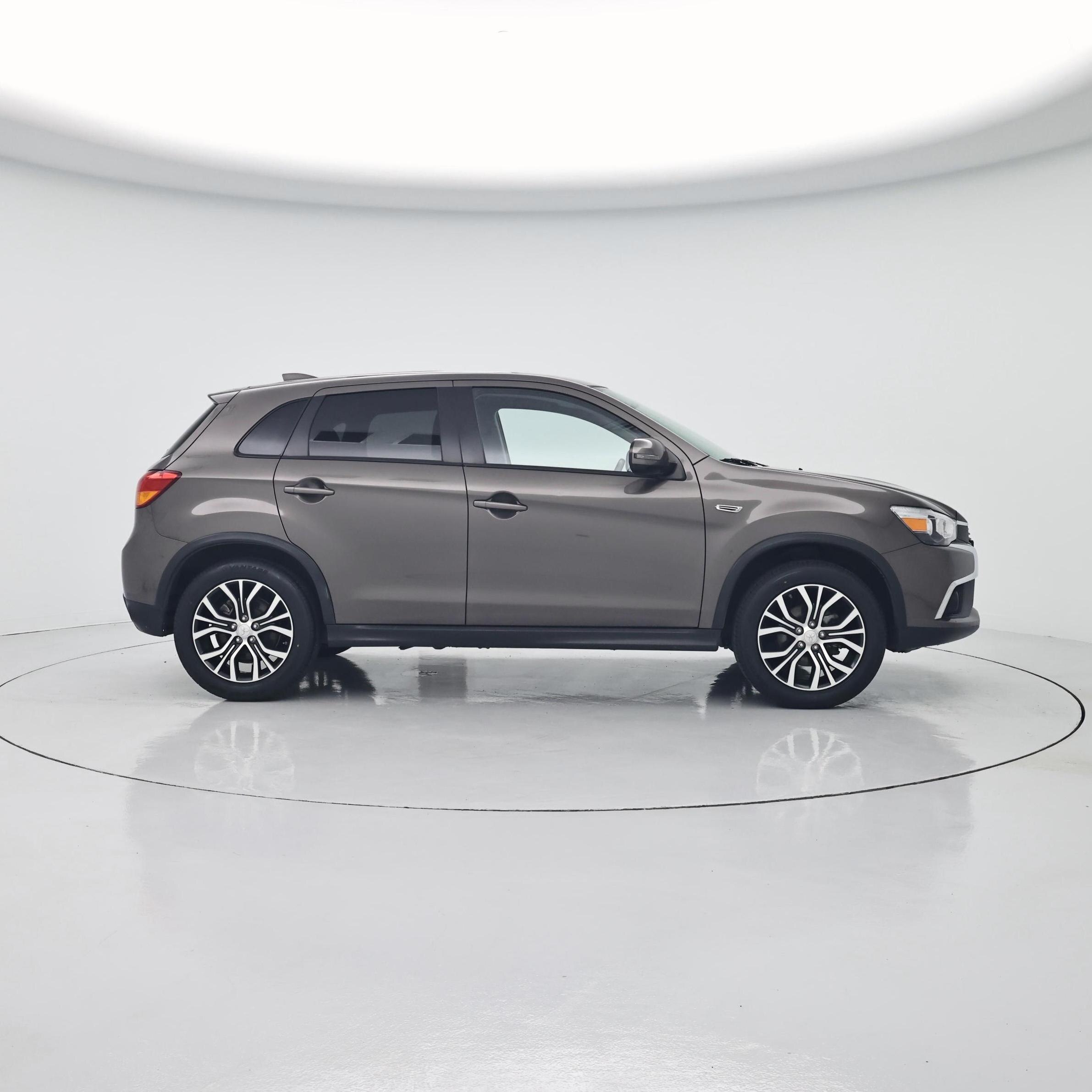 Thumbnail: 2017 Mitsubishi Outlander Sport - 7