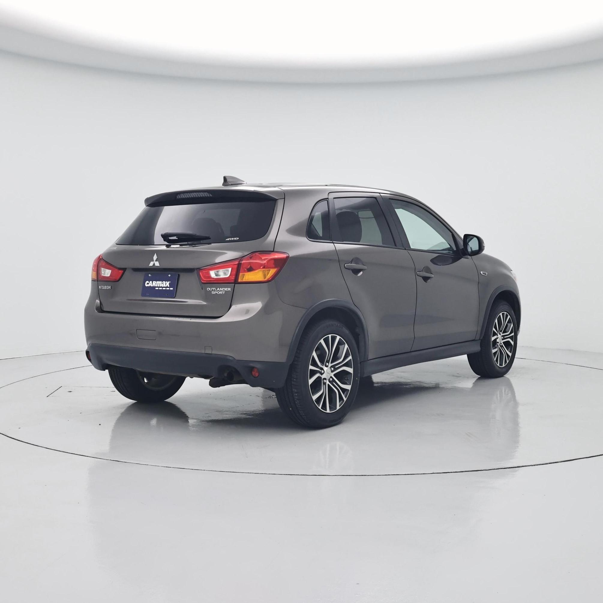 Thumbnail: 2017 Mitsubishi Outlander Sport - 8