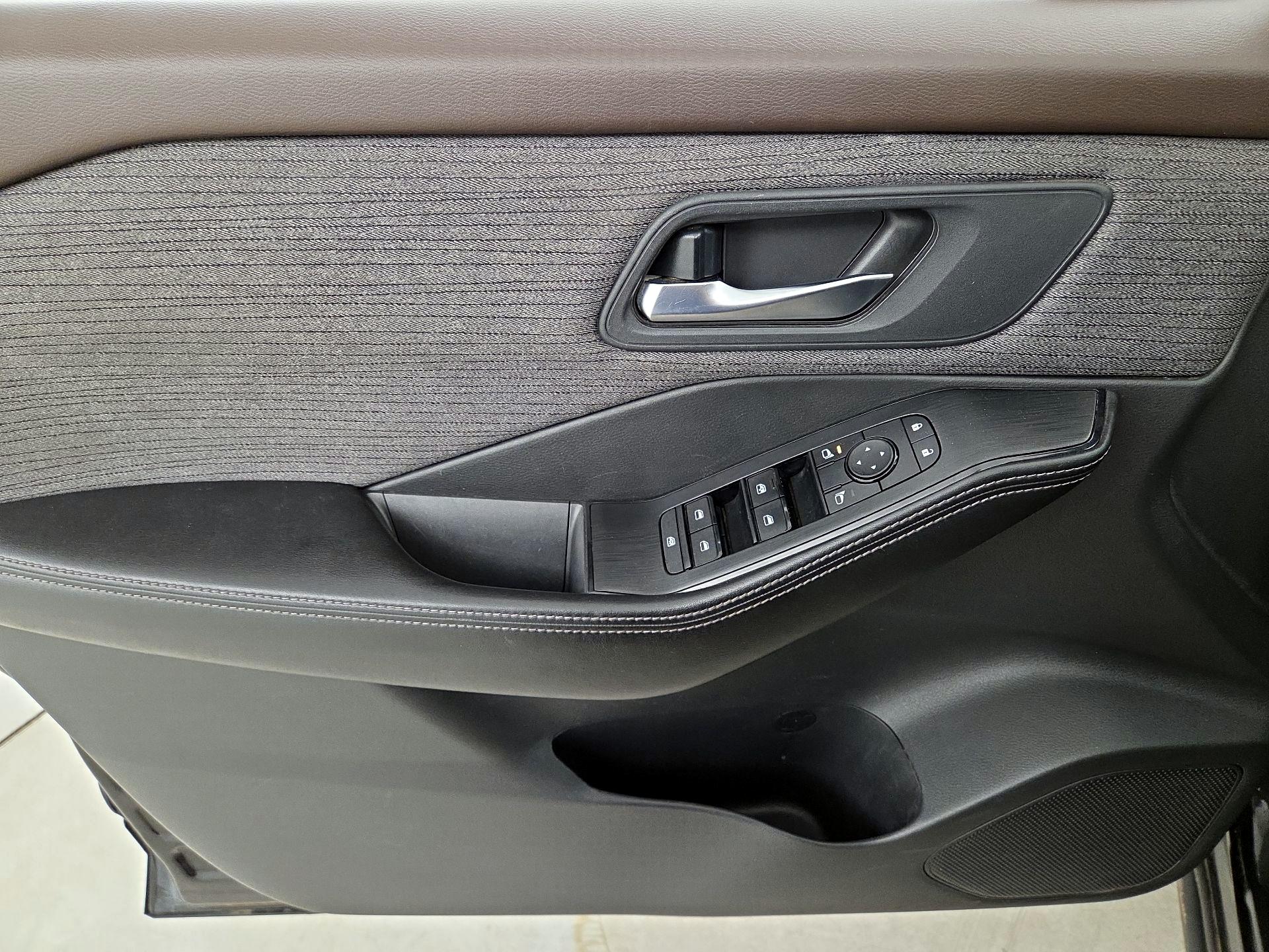 Thumbnail: 2021 Nissan Rogue - 12