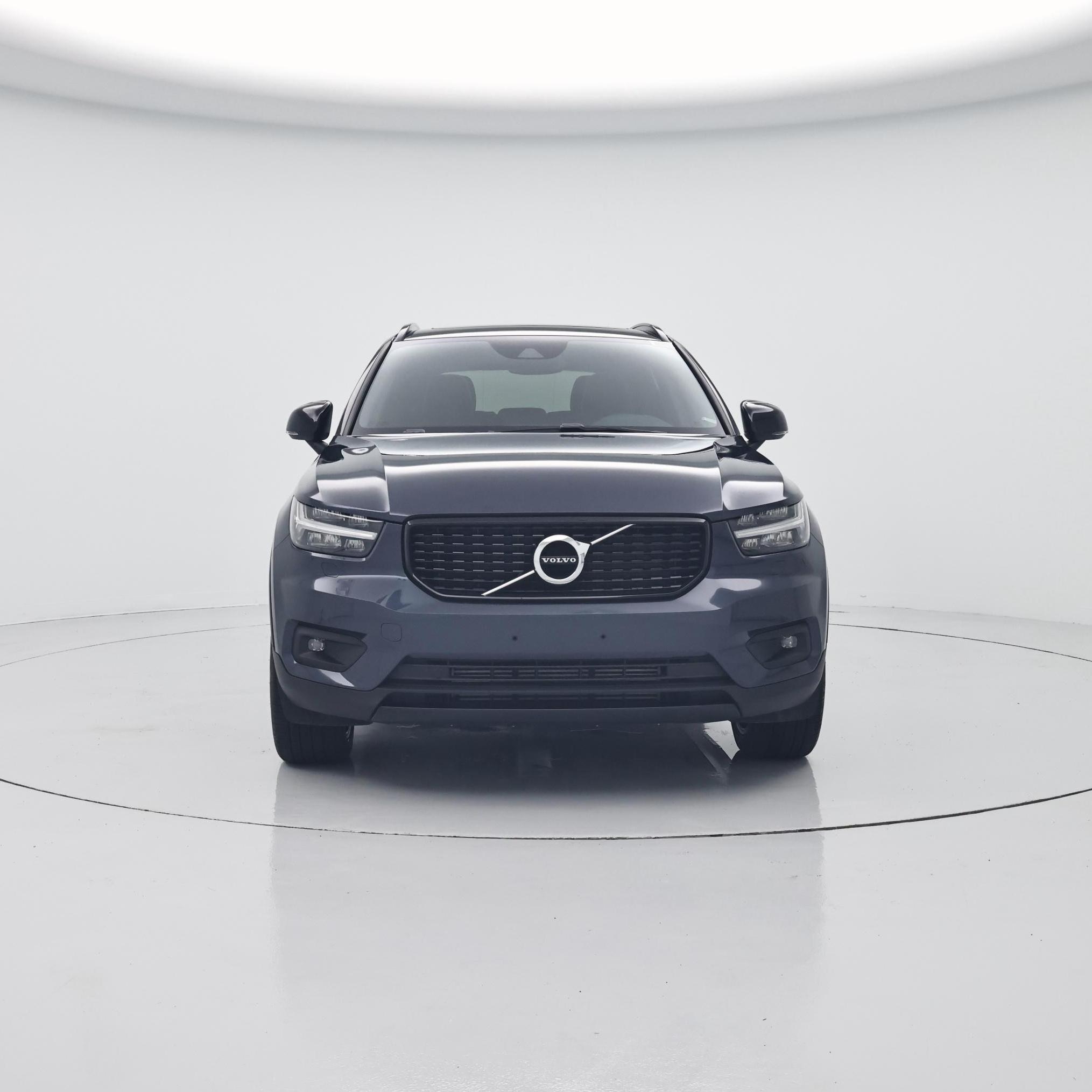 Thumbnail: 2022 Volvo XC40 - 5