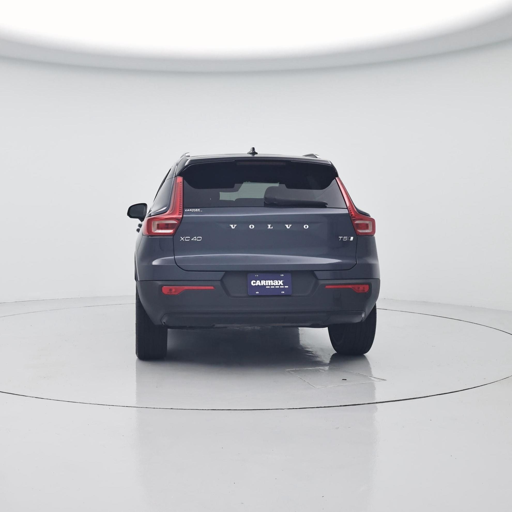Thumbnail: 2022 Volvo XC40 - 6