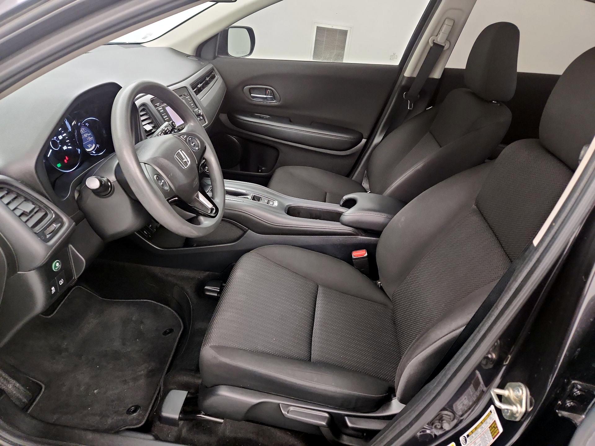 Thumbnail: 2016 Honda HR-V - 11