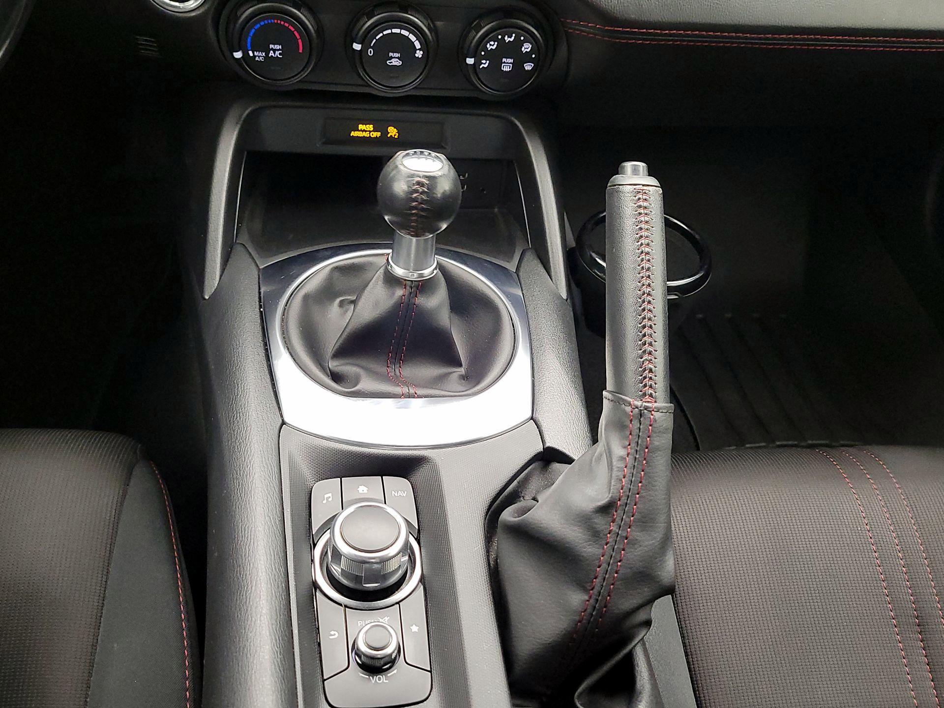 Thumbnail: 2016 Mazda MX-5 Miata - 17