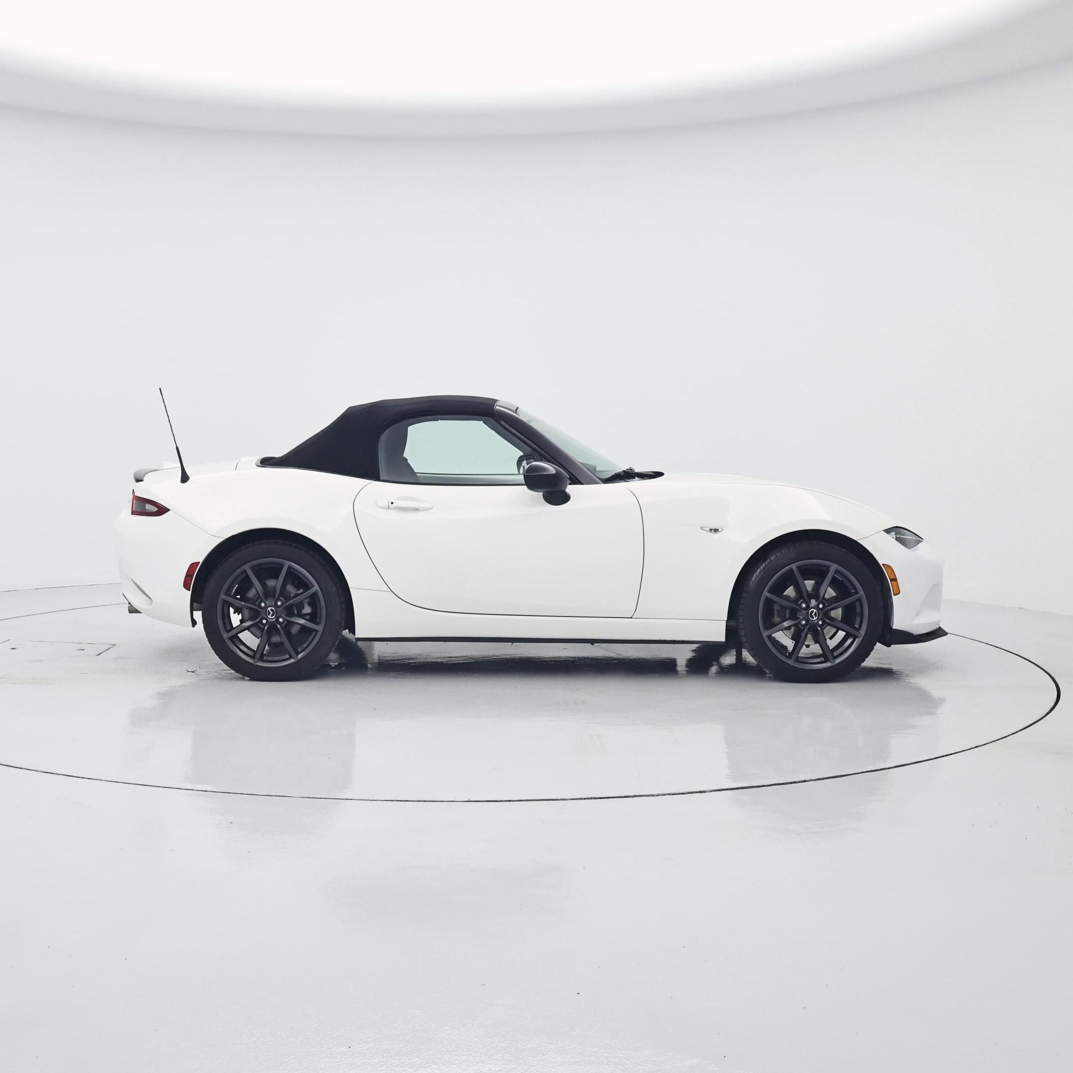 Thumbnail: 2016 Mazda MX-5 Miata - 7