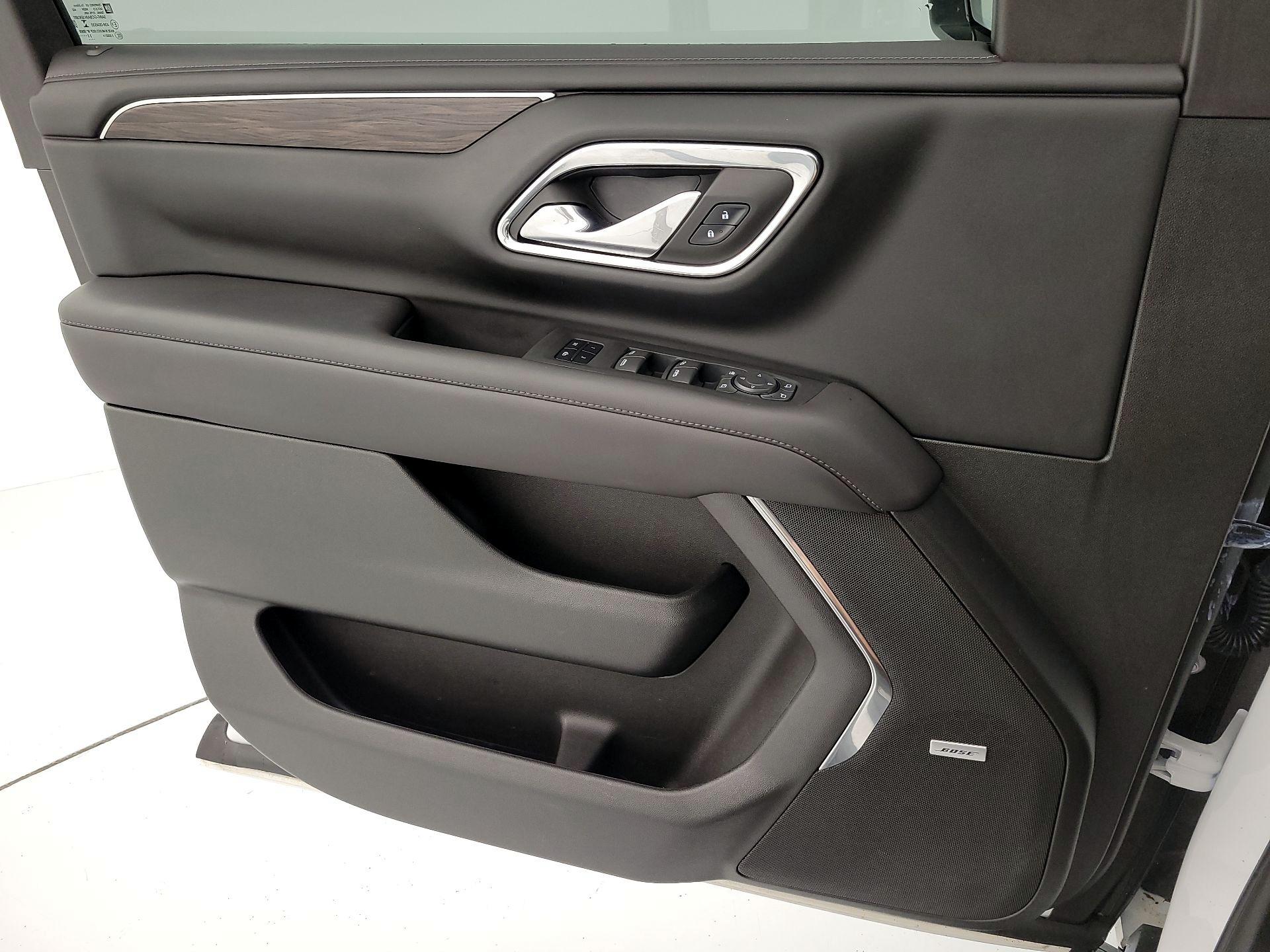 Thumbnail: 2023 Chevrolet Tahoe - 12