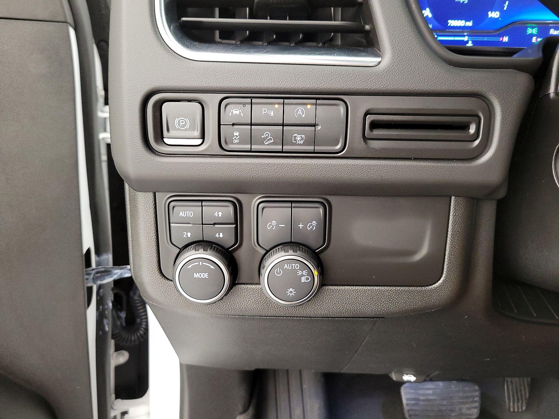 Thumbnail: 2023 Chevrolet Tahoe - 13