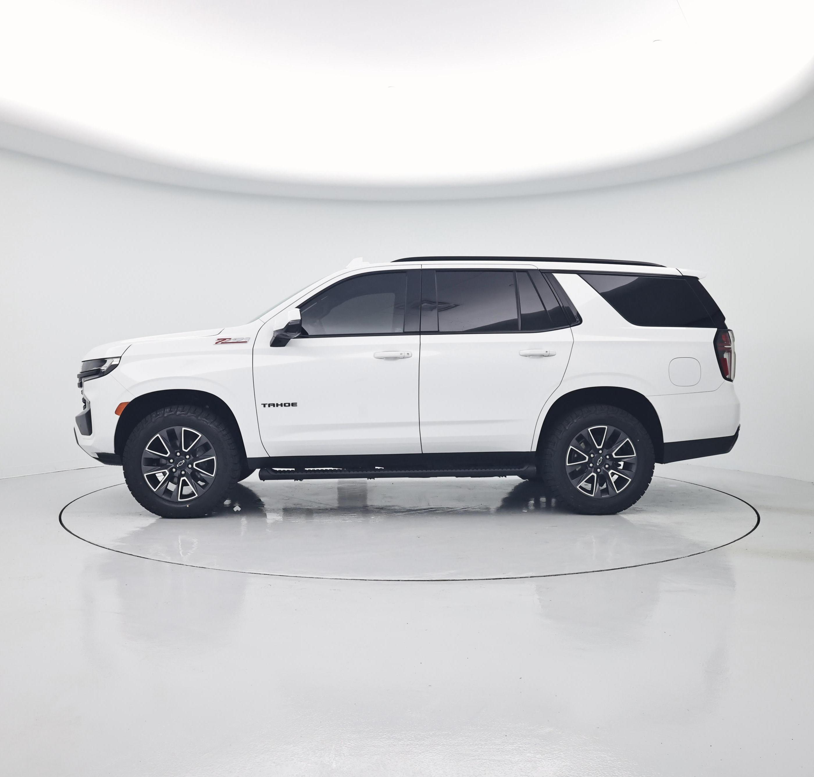 Thumbnail: 2023 Chevrolet Tahoe - 3