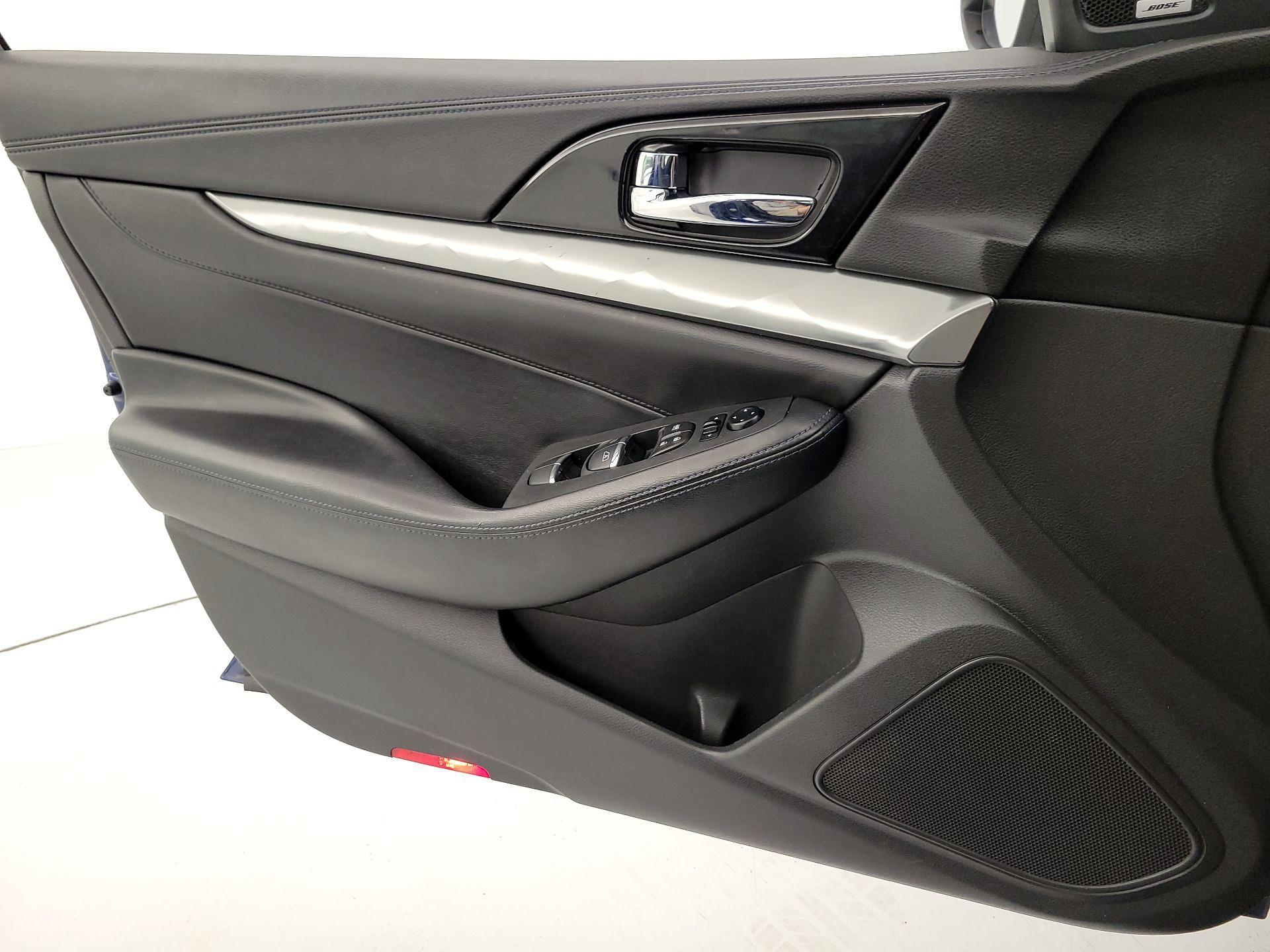 Thumbnail: 2017 Nissan Maxima - 12