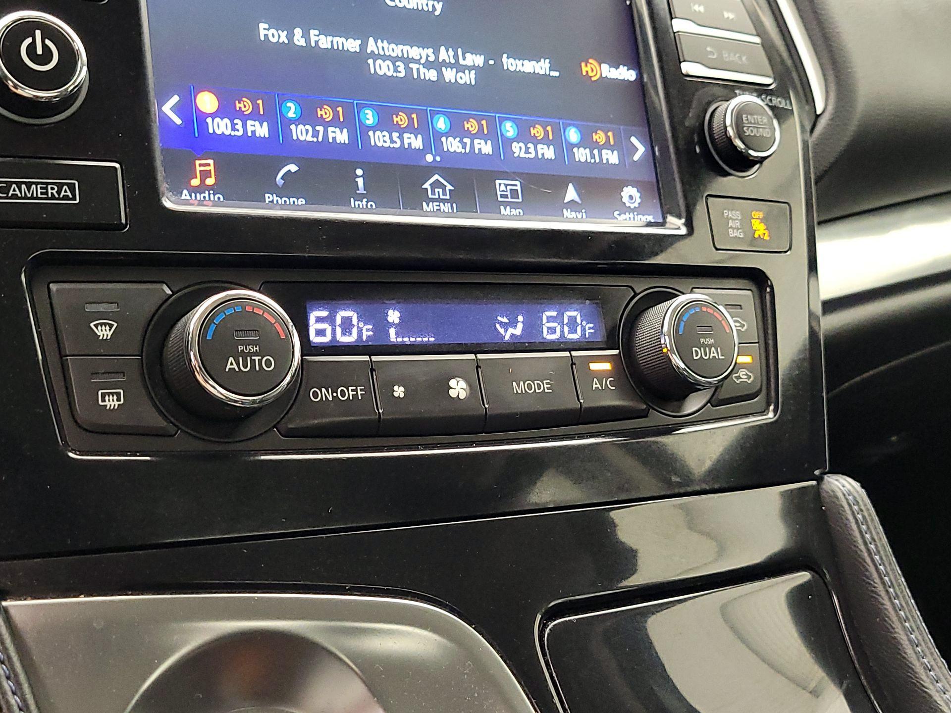 Thumbnail: 2017 Nissan Maxima - 17