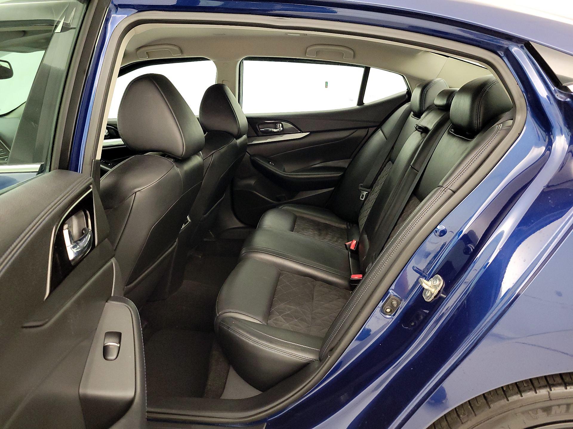 Thumbnail: 2017 Nissan Maxima - 20