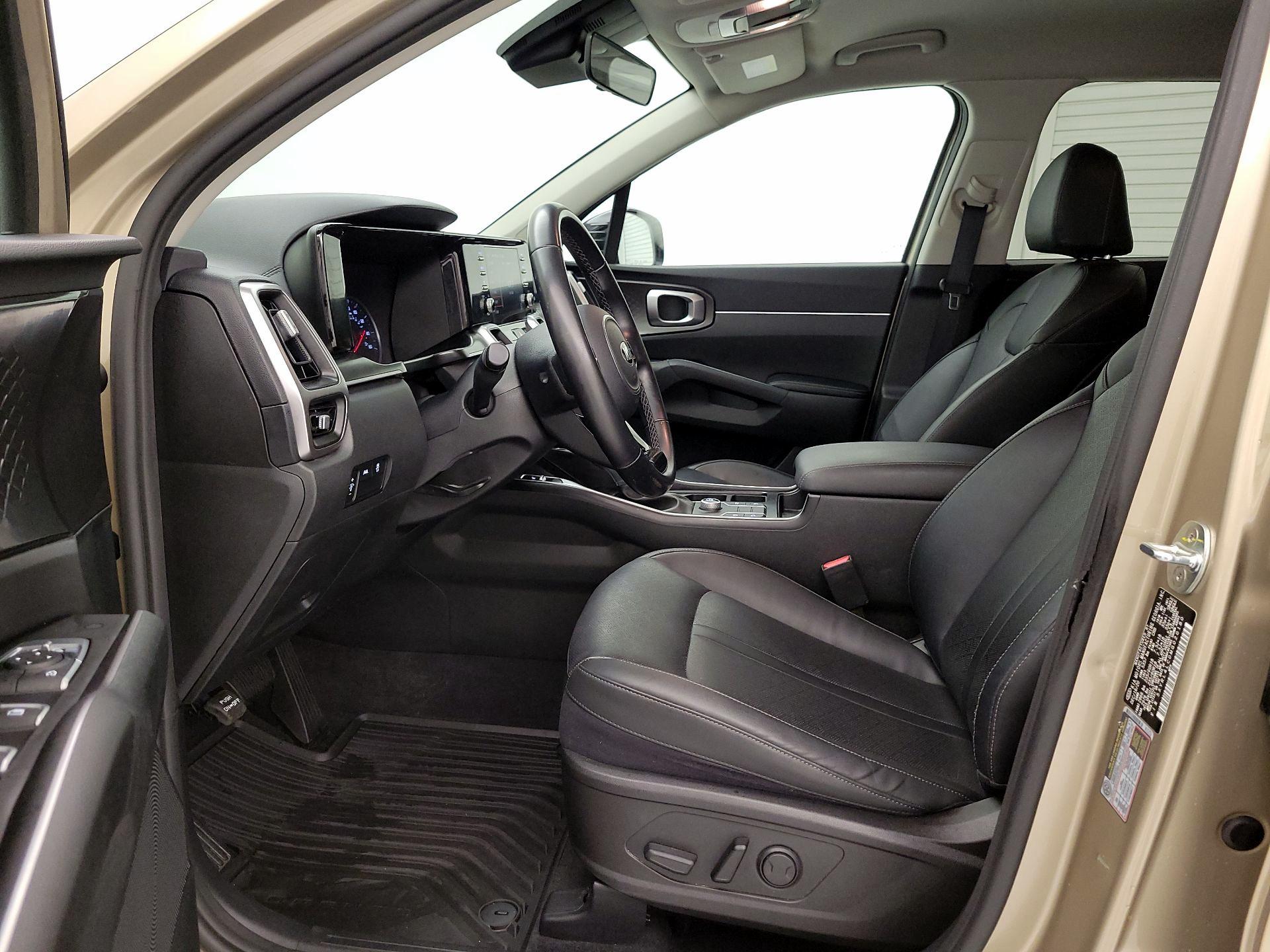 Thumbnail: 2021 Kia Sorento - 11
