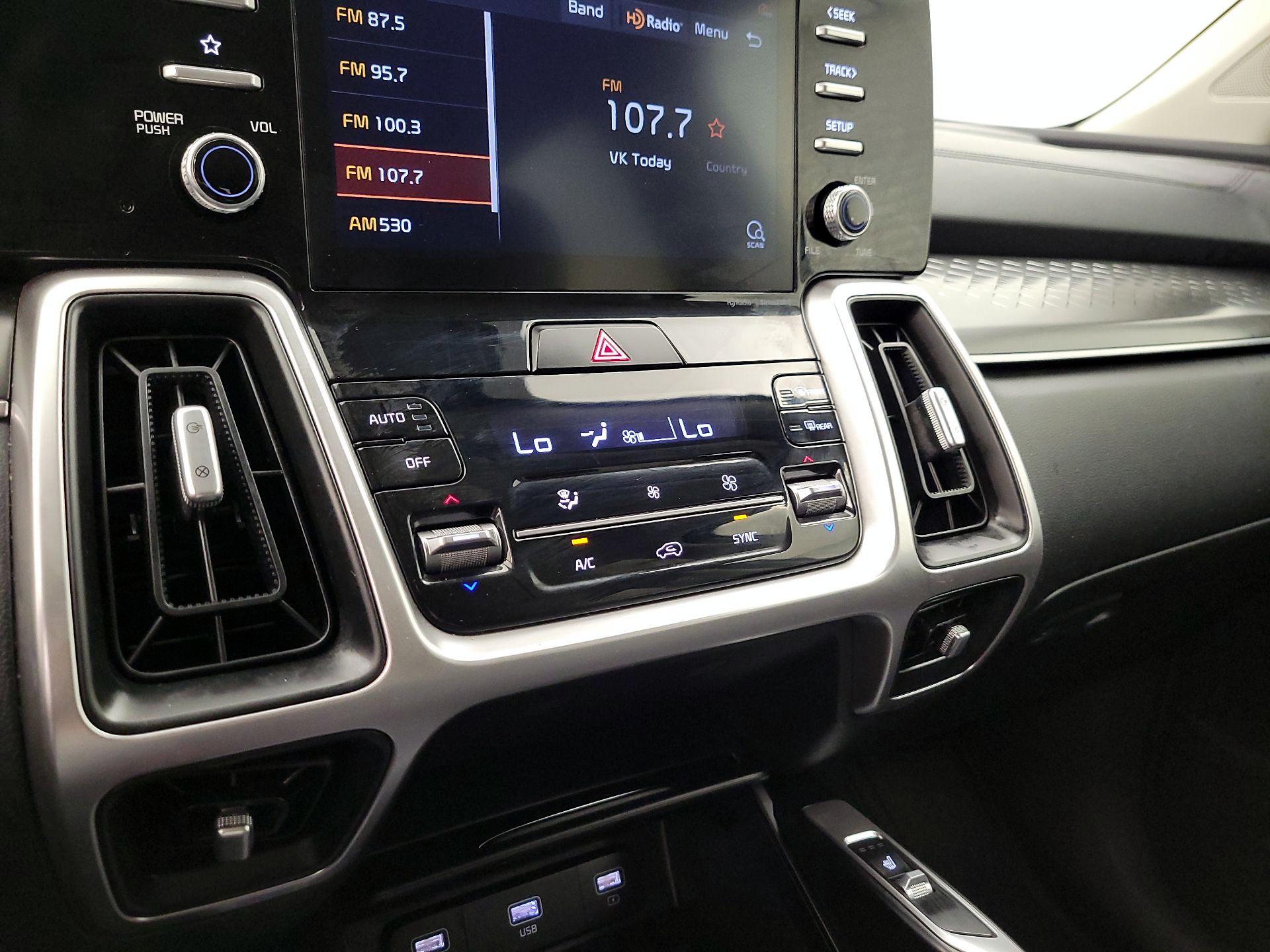 Thumbnail: 2021 Kia Sorento - 16