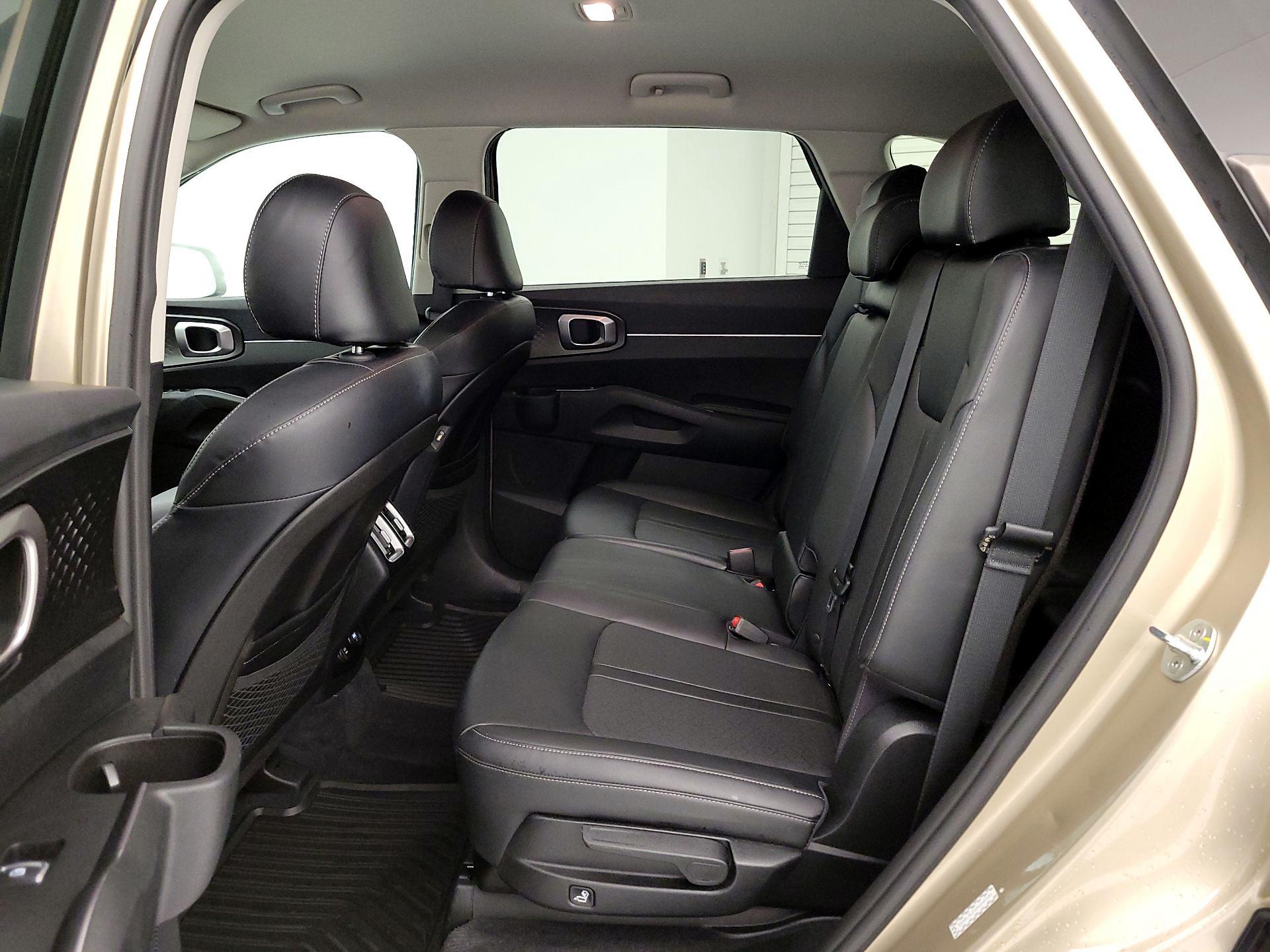 Thumbnail: 2021 Kia Sorento - 19