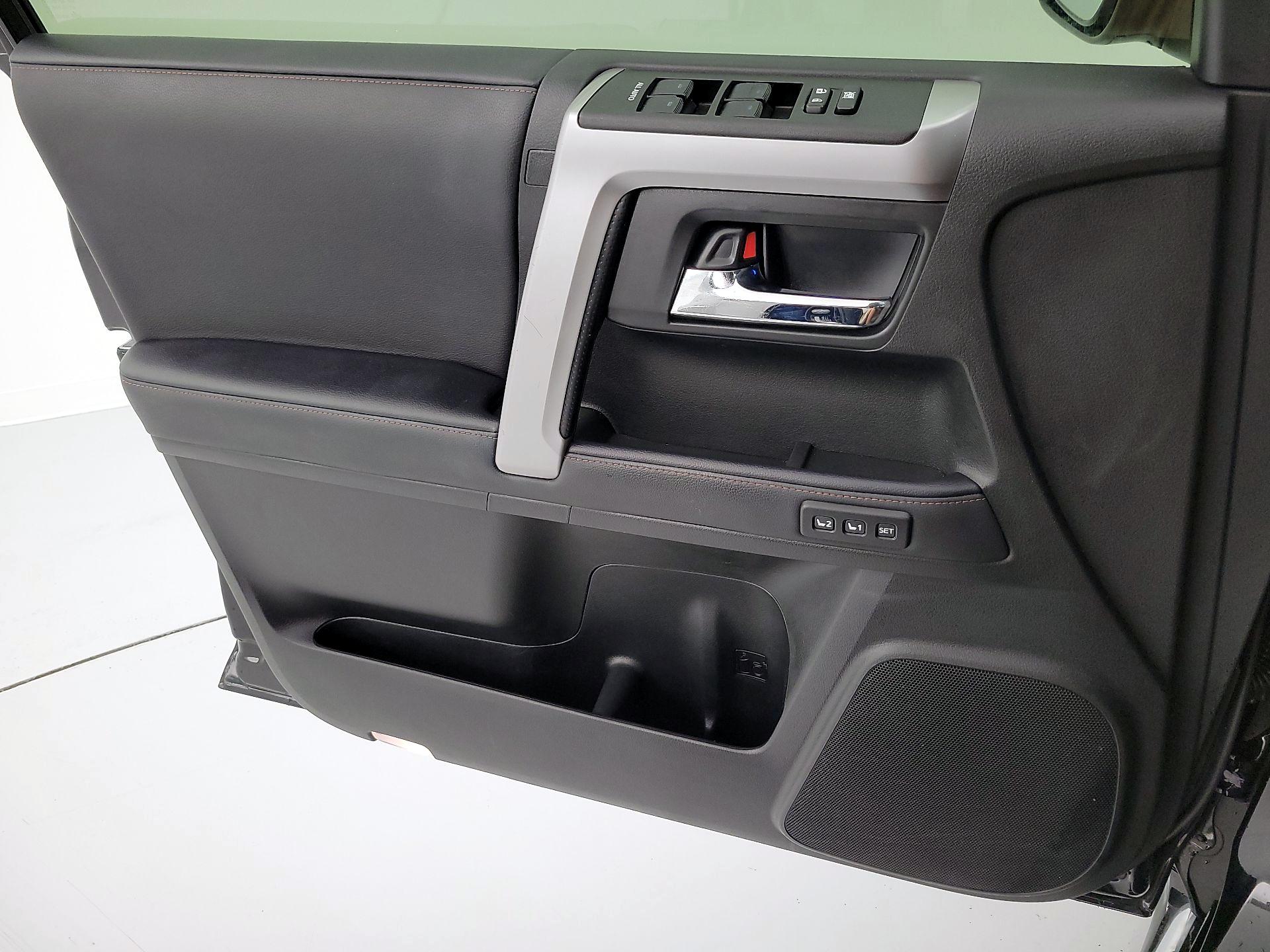 Thumbnail: 2022 Toyota 4Runner - 12