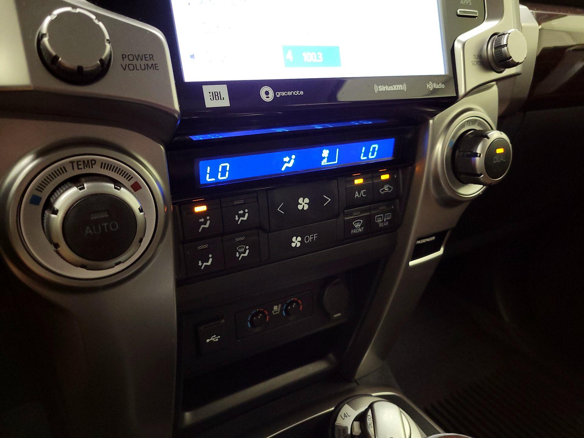 Thumbnail: 2022 Toyota 4Runner - 17