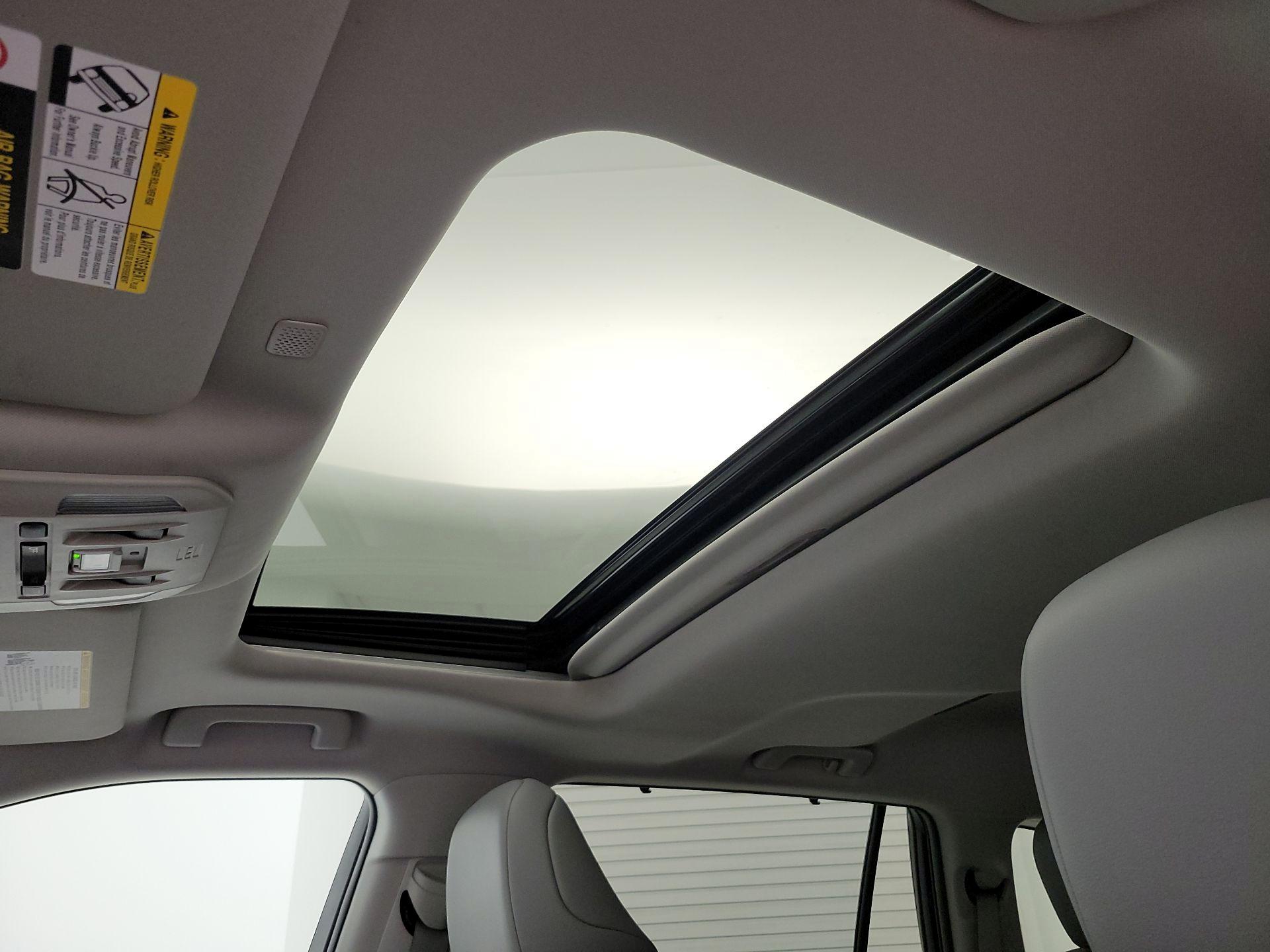 Thumbnail: 2020 Toyota Highlander - 19