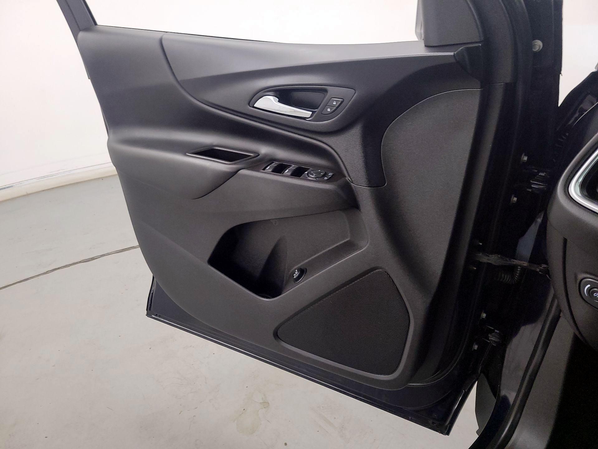 Thumbnail: 2021 Chevrolet Equinox - 12