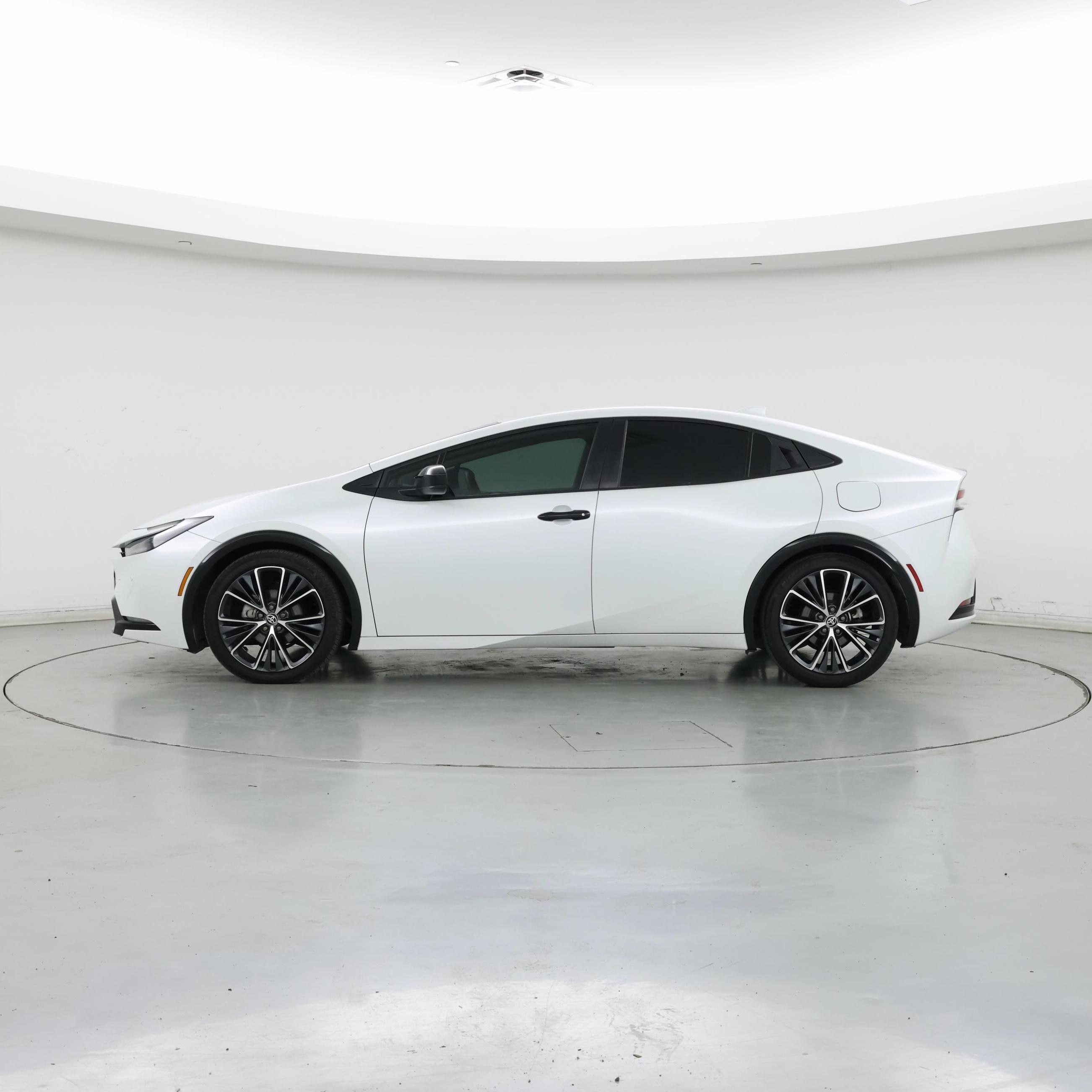 Thumbnail: 2023 Toyota Prius - 3